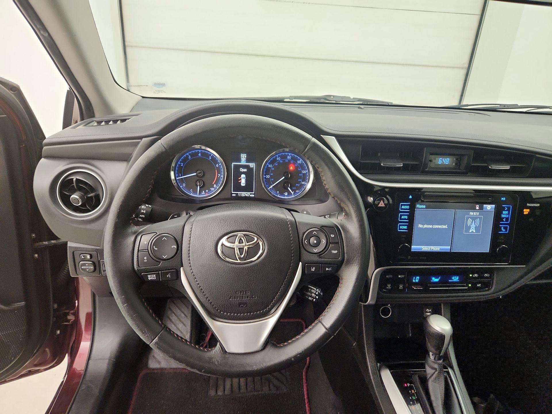 Thumbnail: 2017 Toyota Corolla - 10