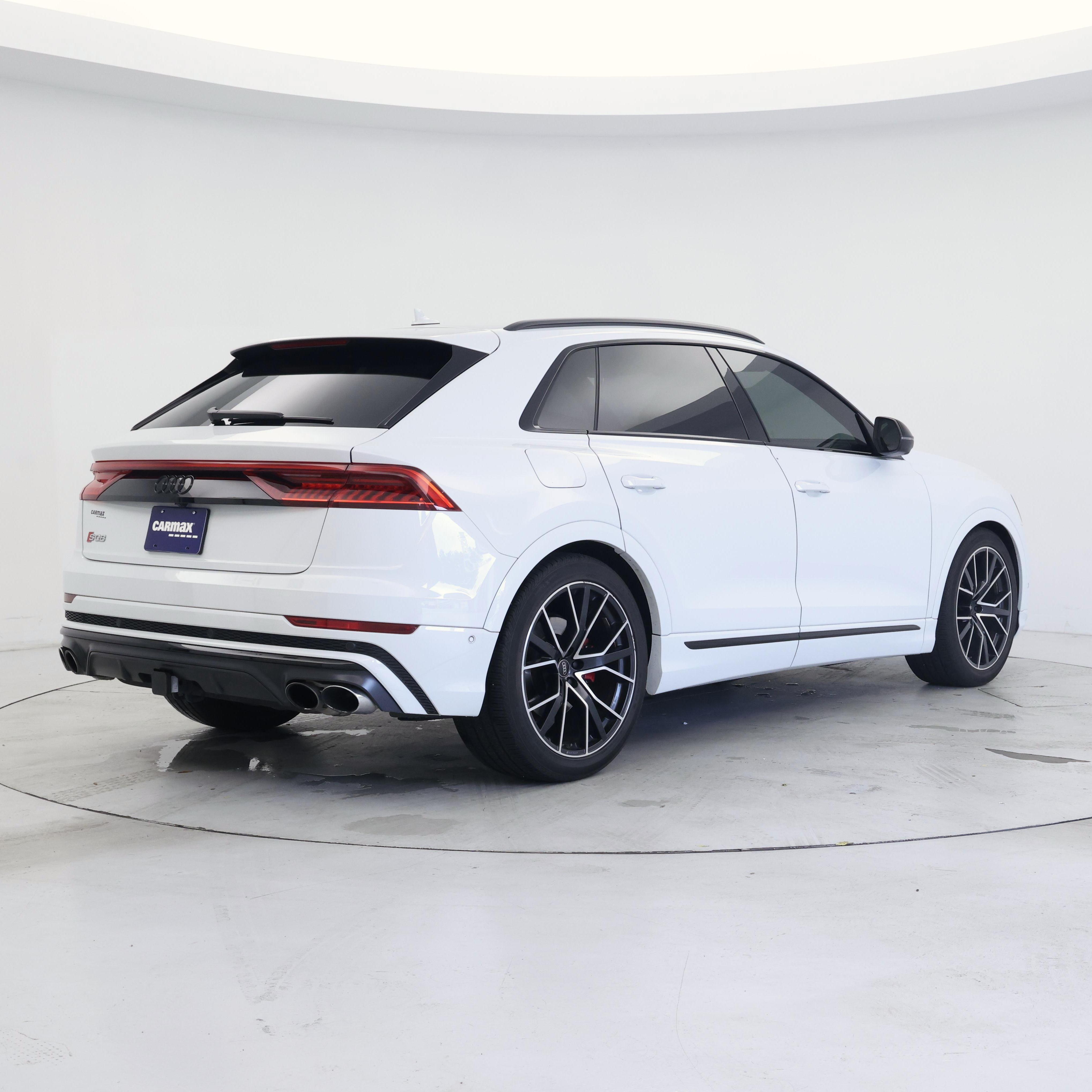 Thumbnail: 2023 Audi SQ8 - 8