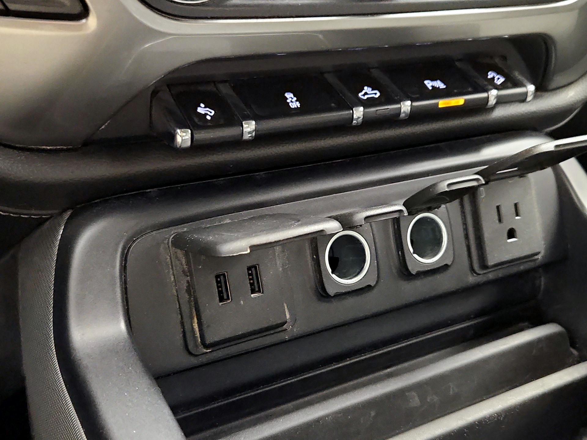 Thumbnail: 2016 Chevrolet Silverado 1500 - 18