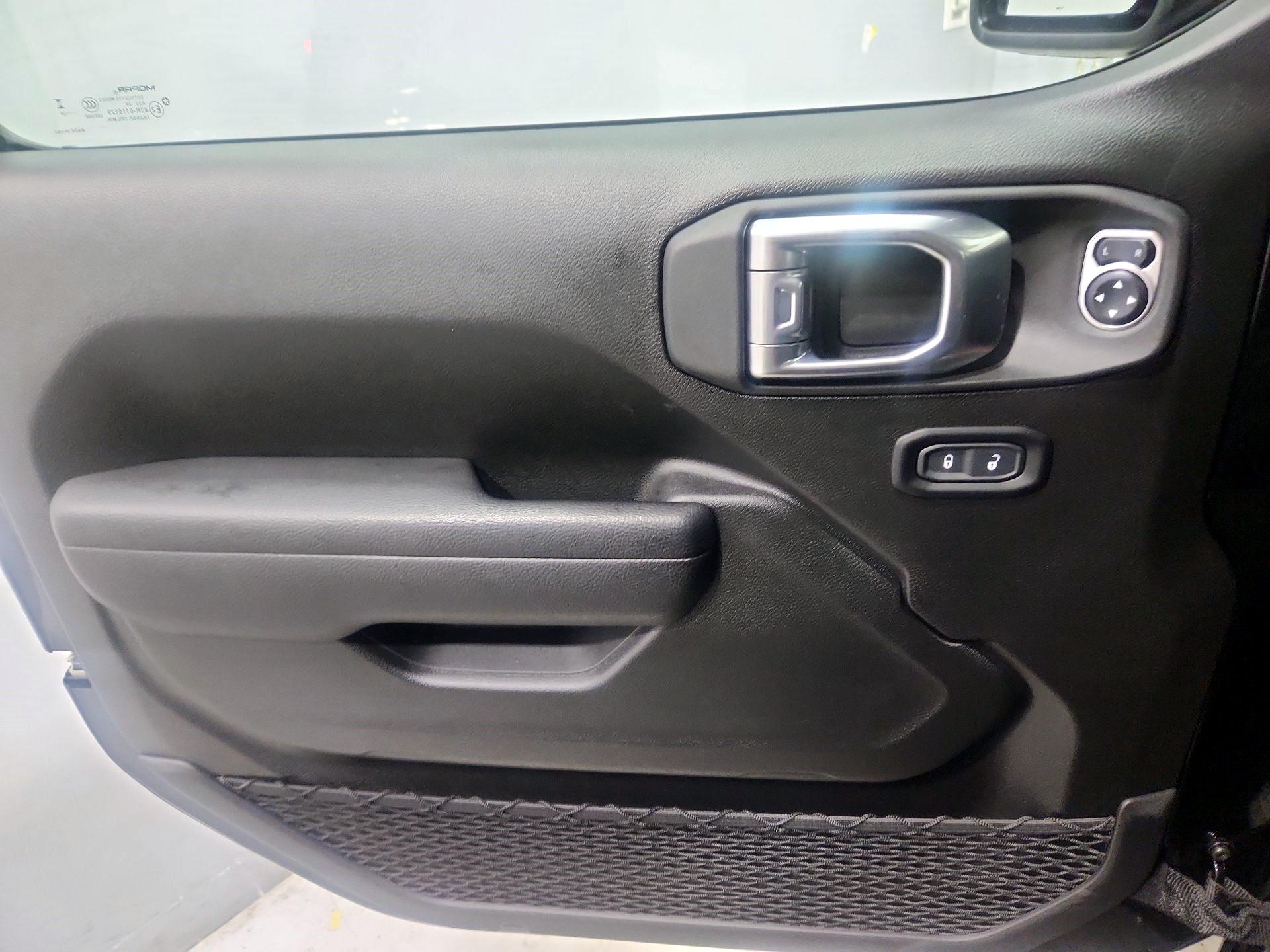 Thumbnail: 2024 Jeep Wrangler - 12