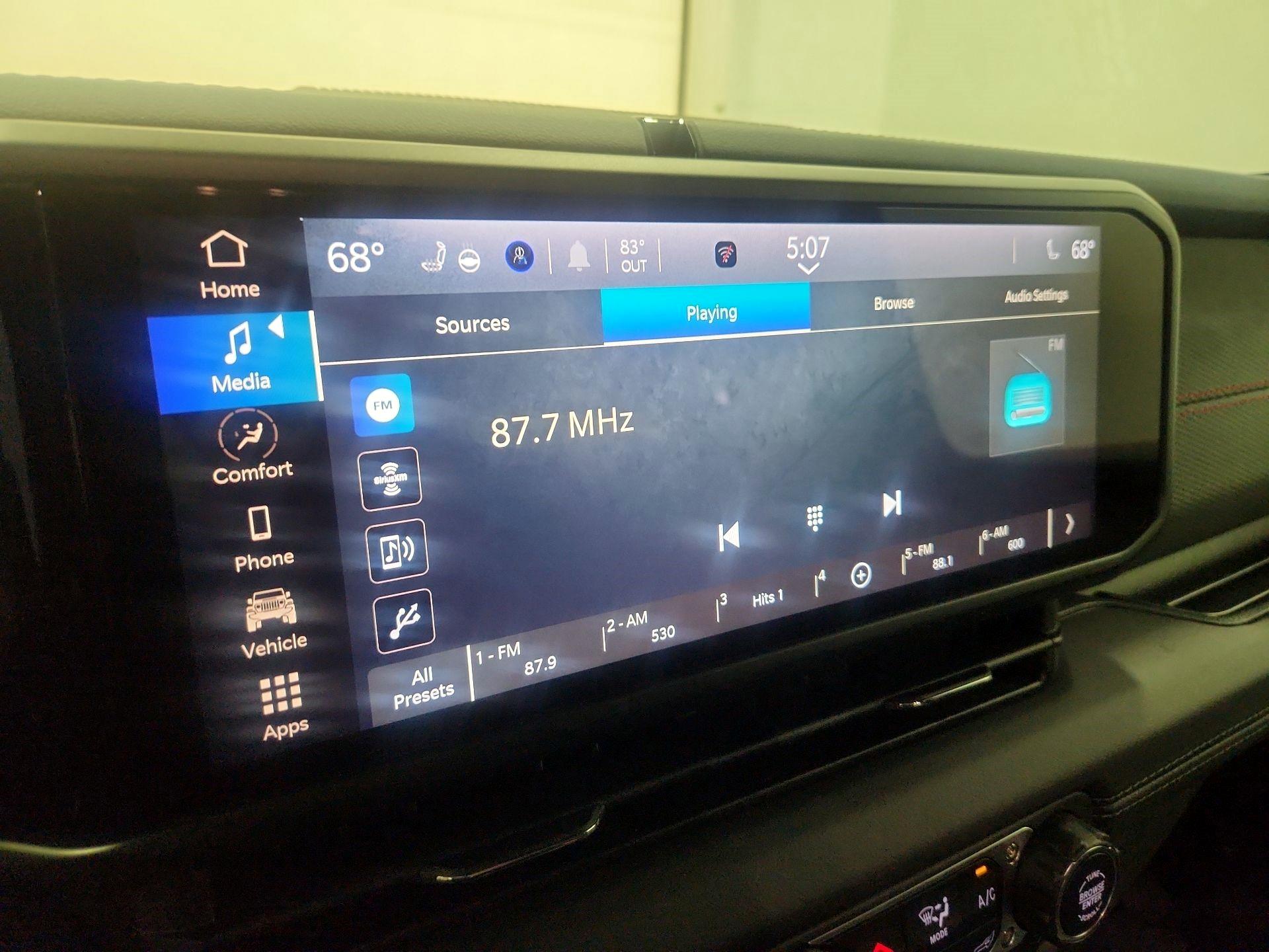 Thumbnail: 2024 Jeep Wrangler - 15