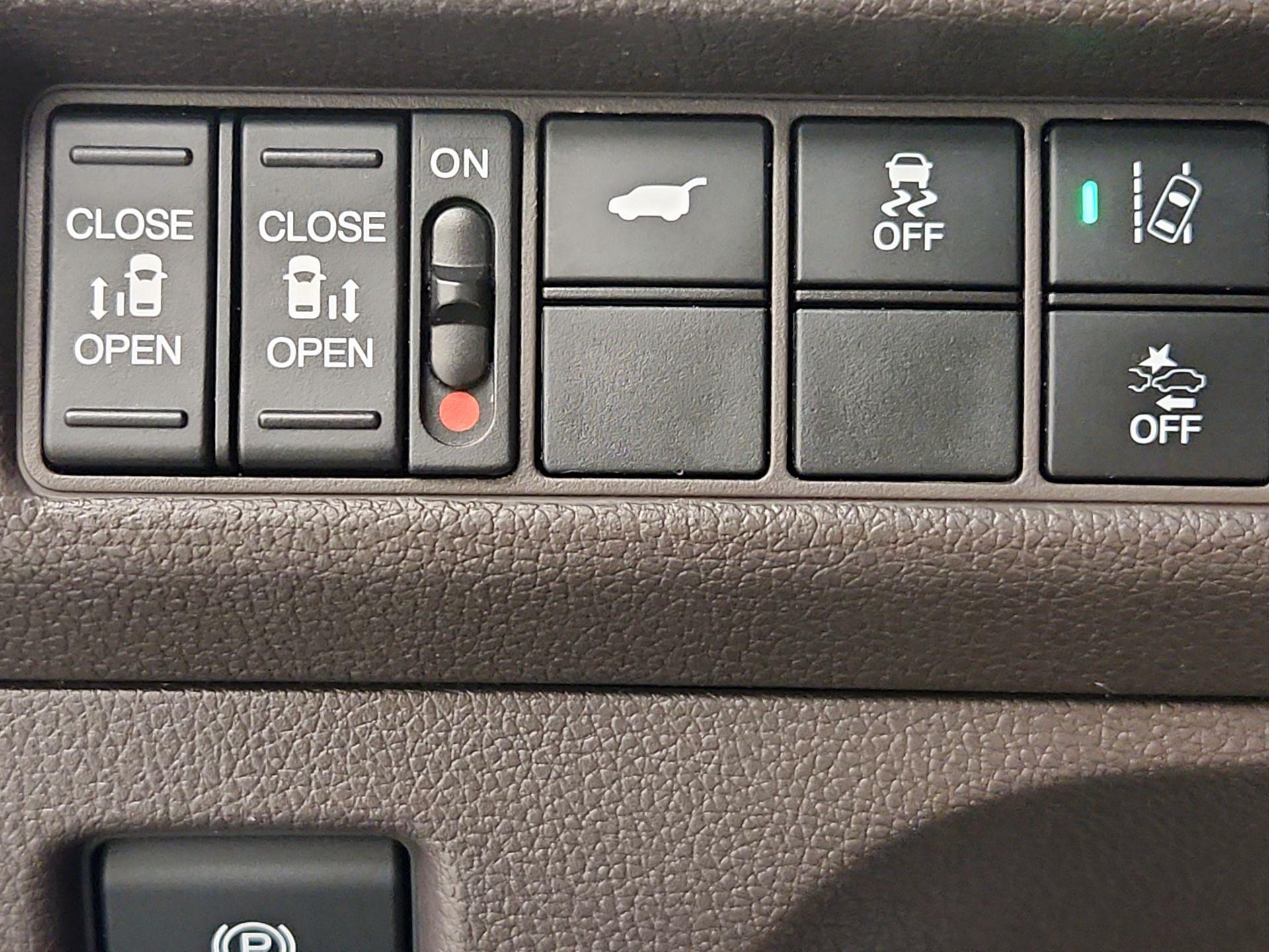 Thumbnail: 2020 Honda Odyssey - 13