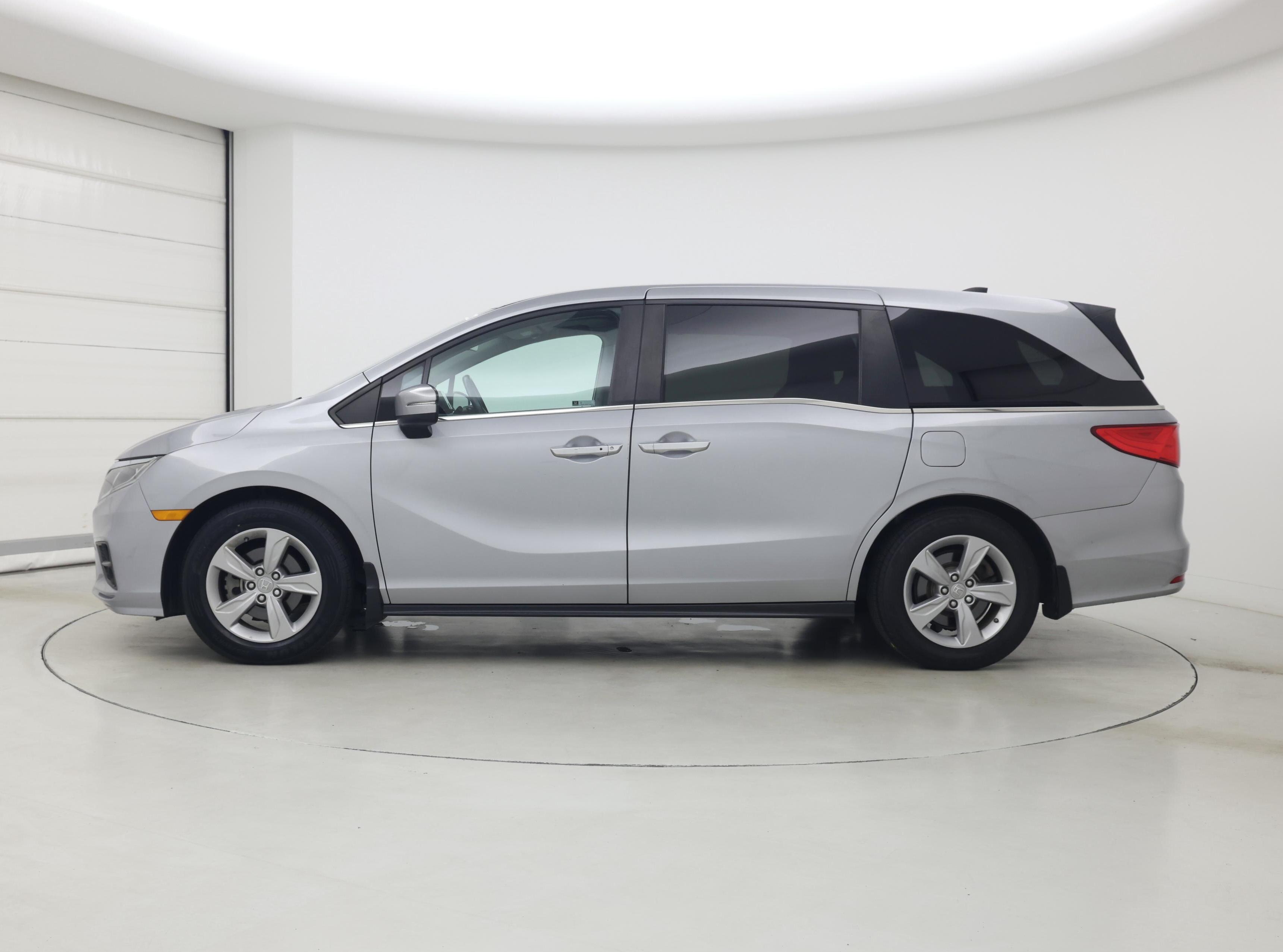 Thumbnail: 2020 Honda Odyssey - 3
