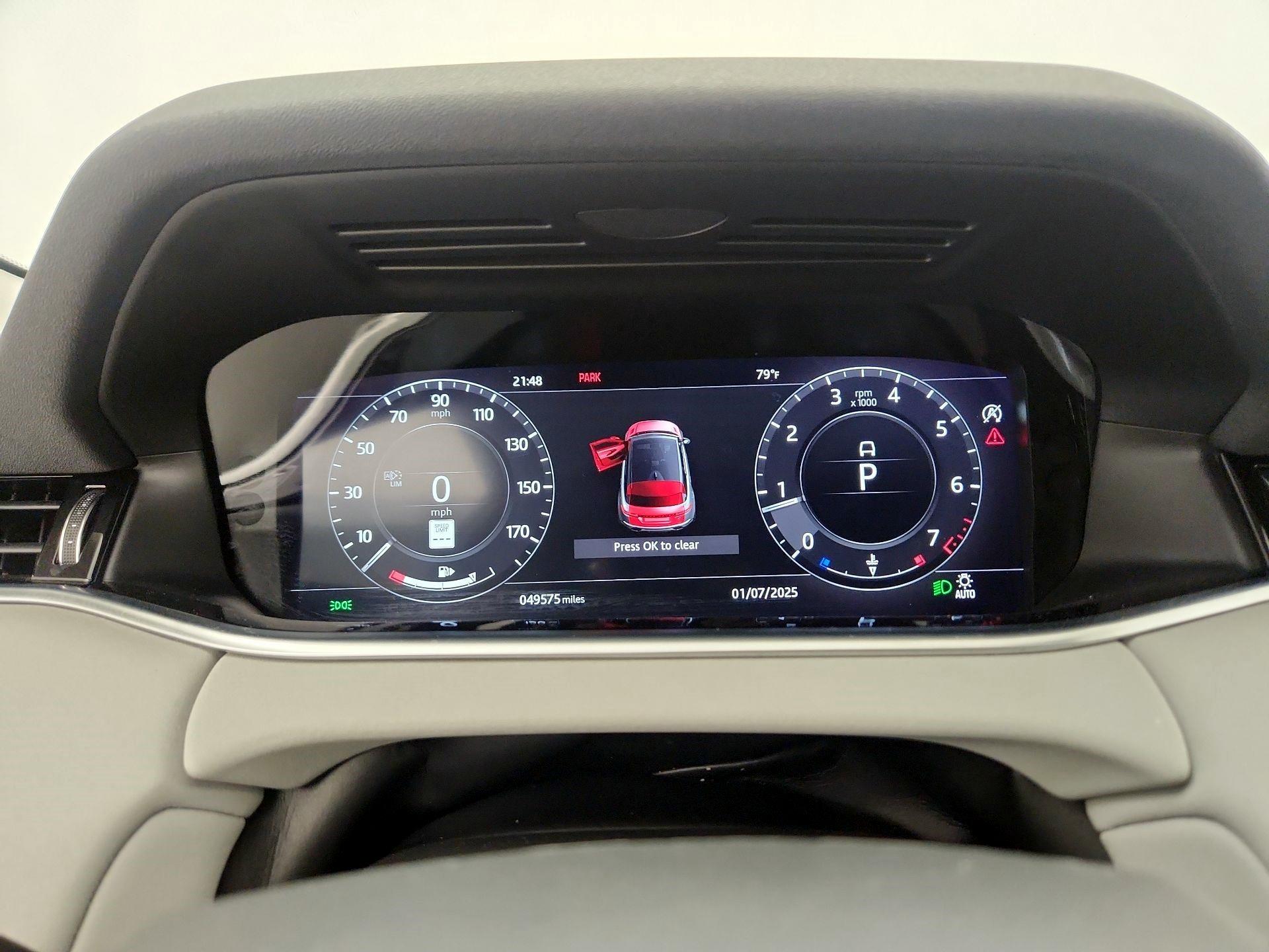 Thumbnail: 2020 Land Rover Range Rover Evoque - 10