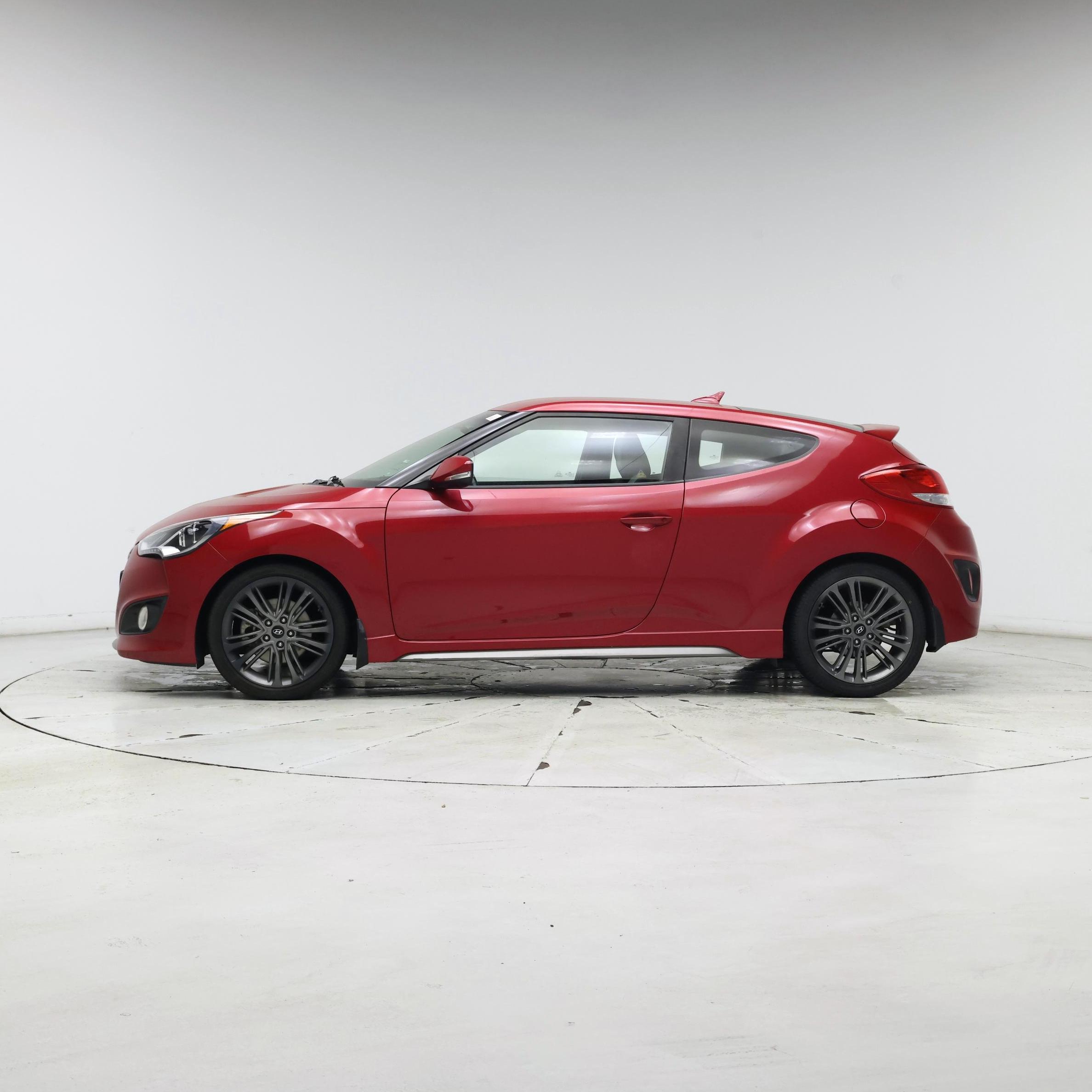 Thumbnail: 2016 Hyundai Veloster - 3