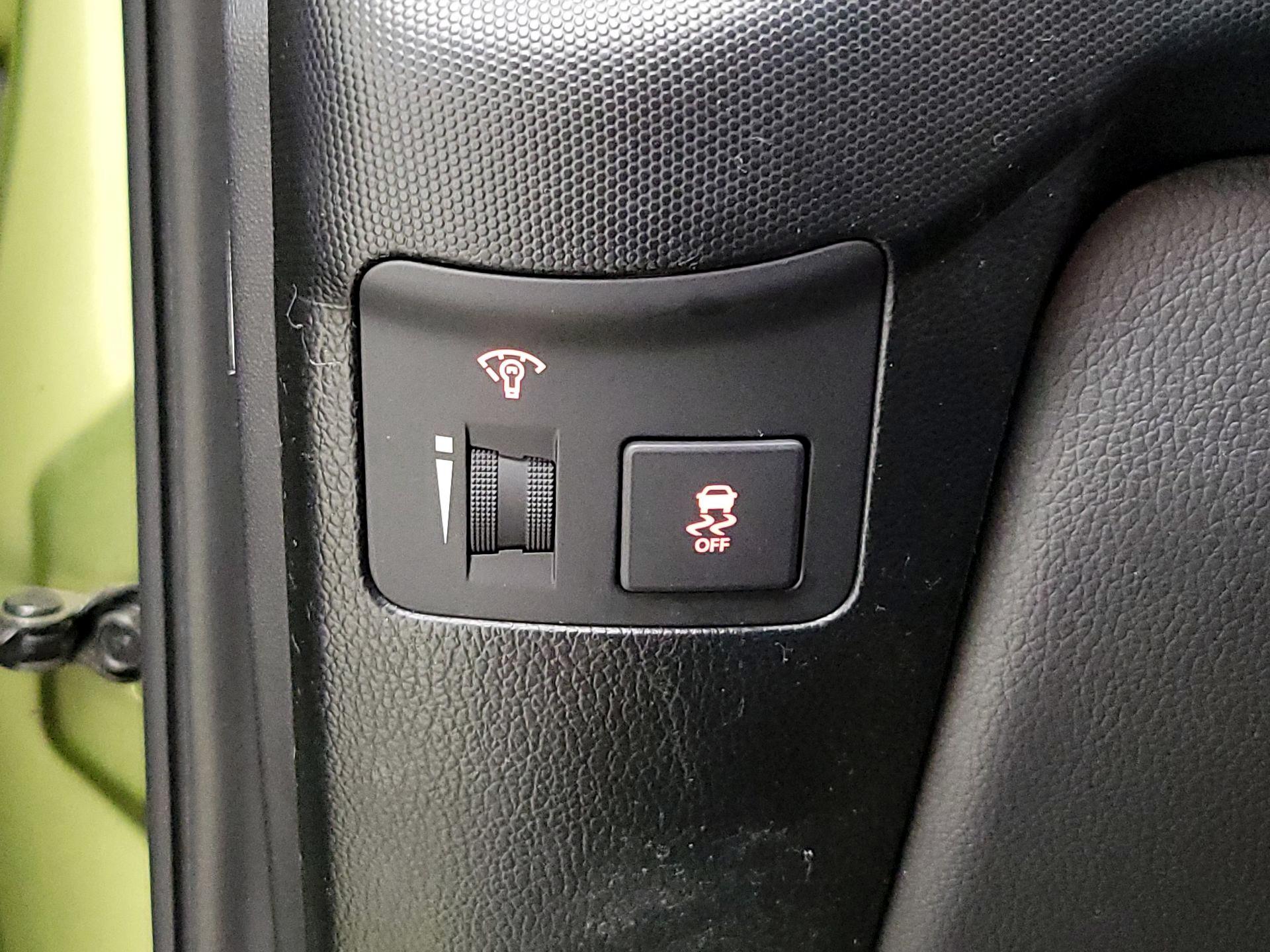 Thumbnail: 2013 Kia Soul - 13
