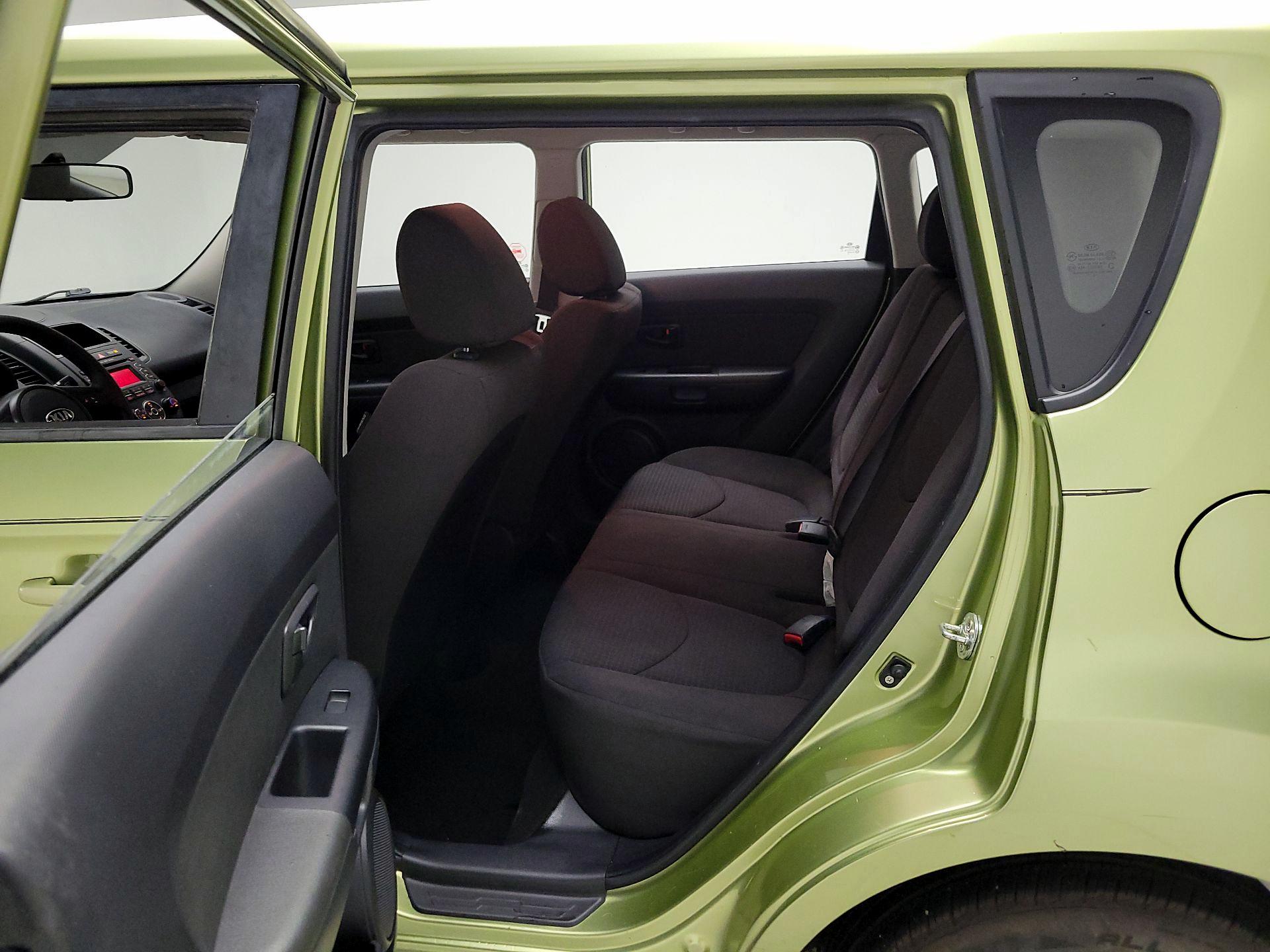 Thumbnail: 2013 Kia Soul - 18