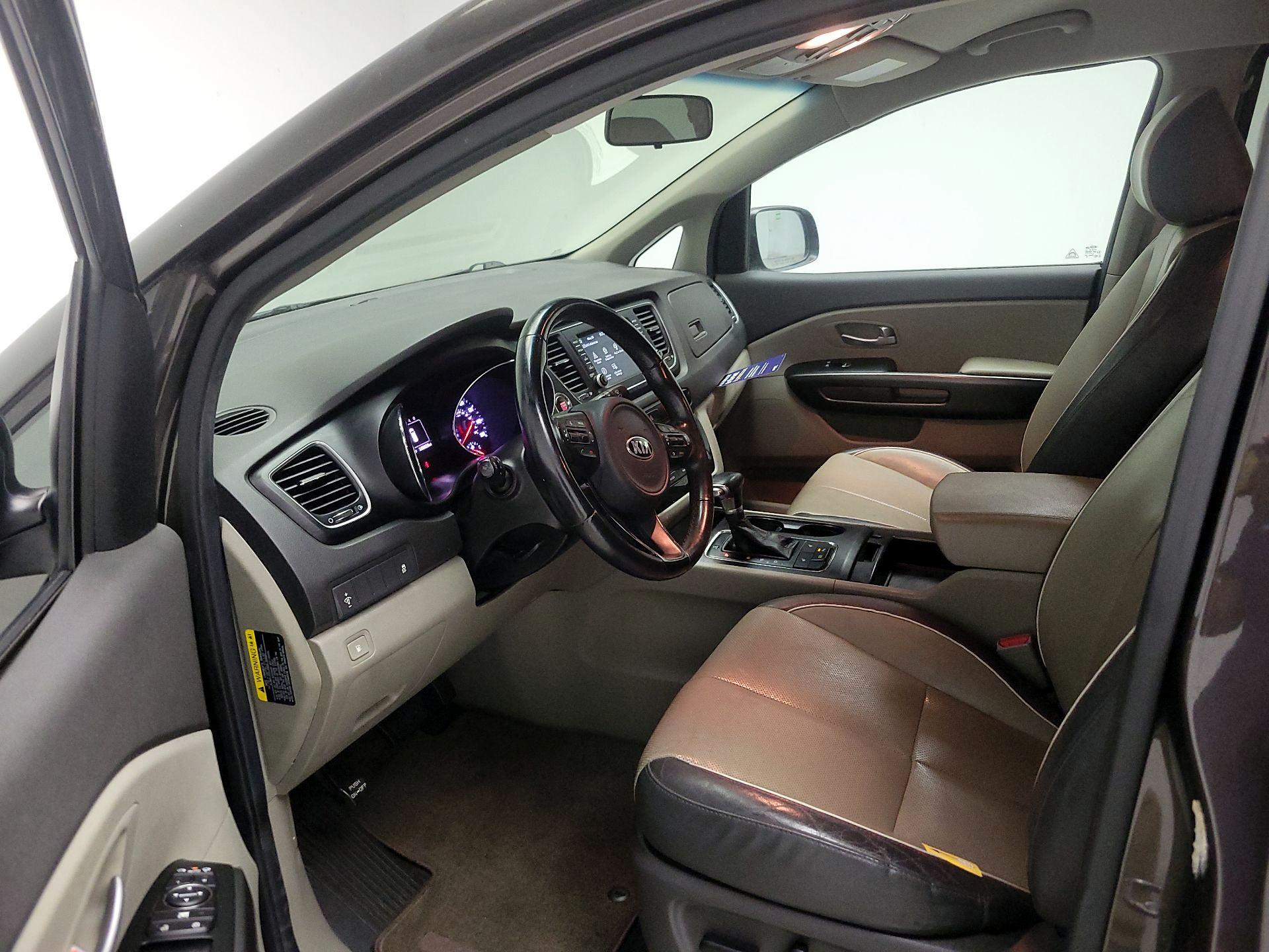 Thumbnail: 2017 Kia Sedona - 11