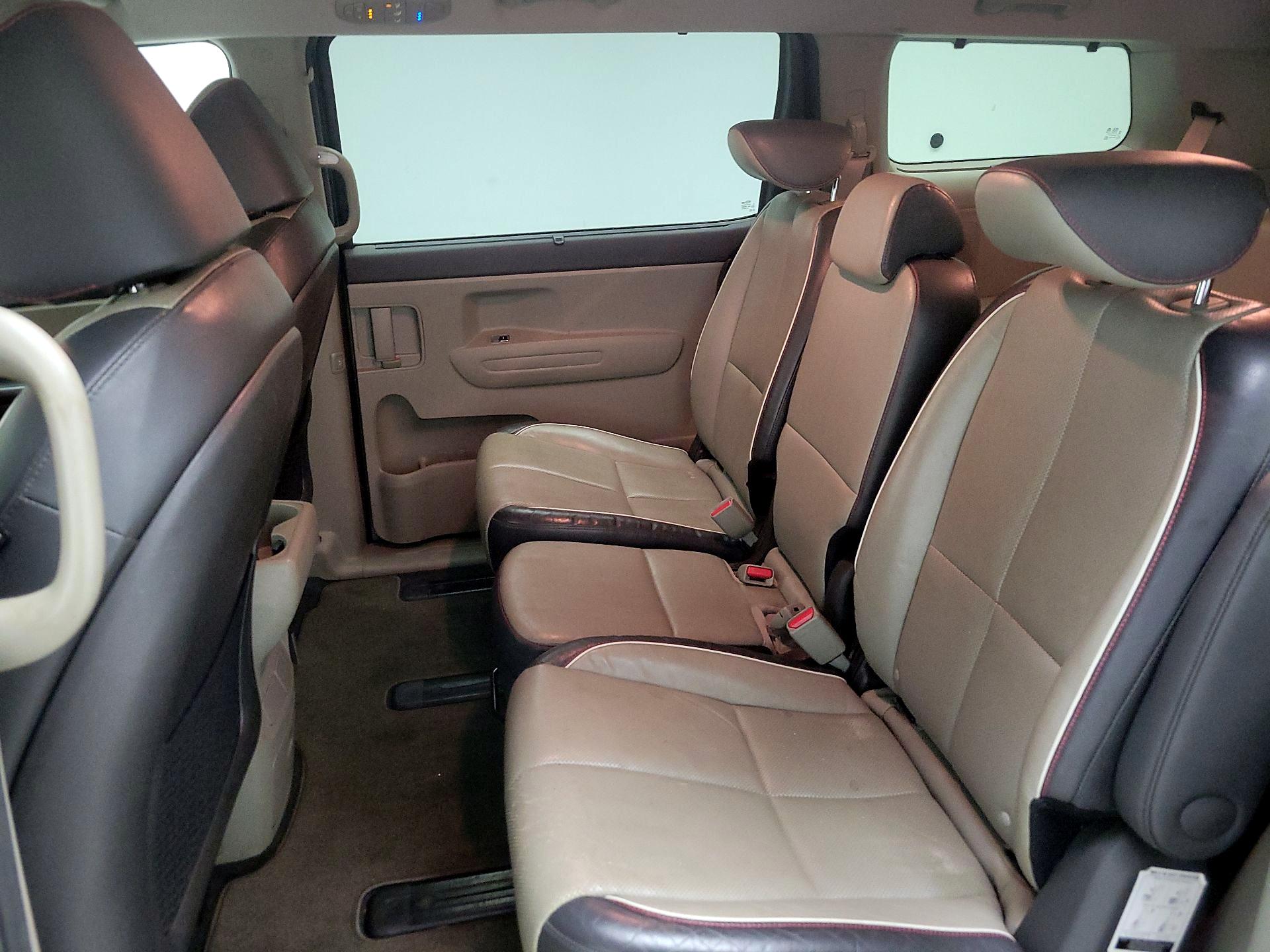 Thumbnail: 2017 Kia Sedona - 18