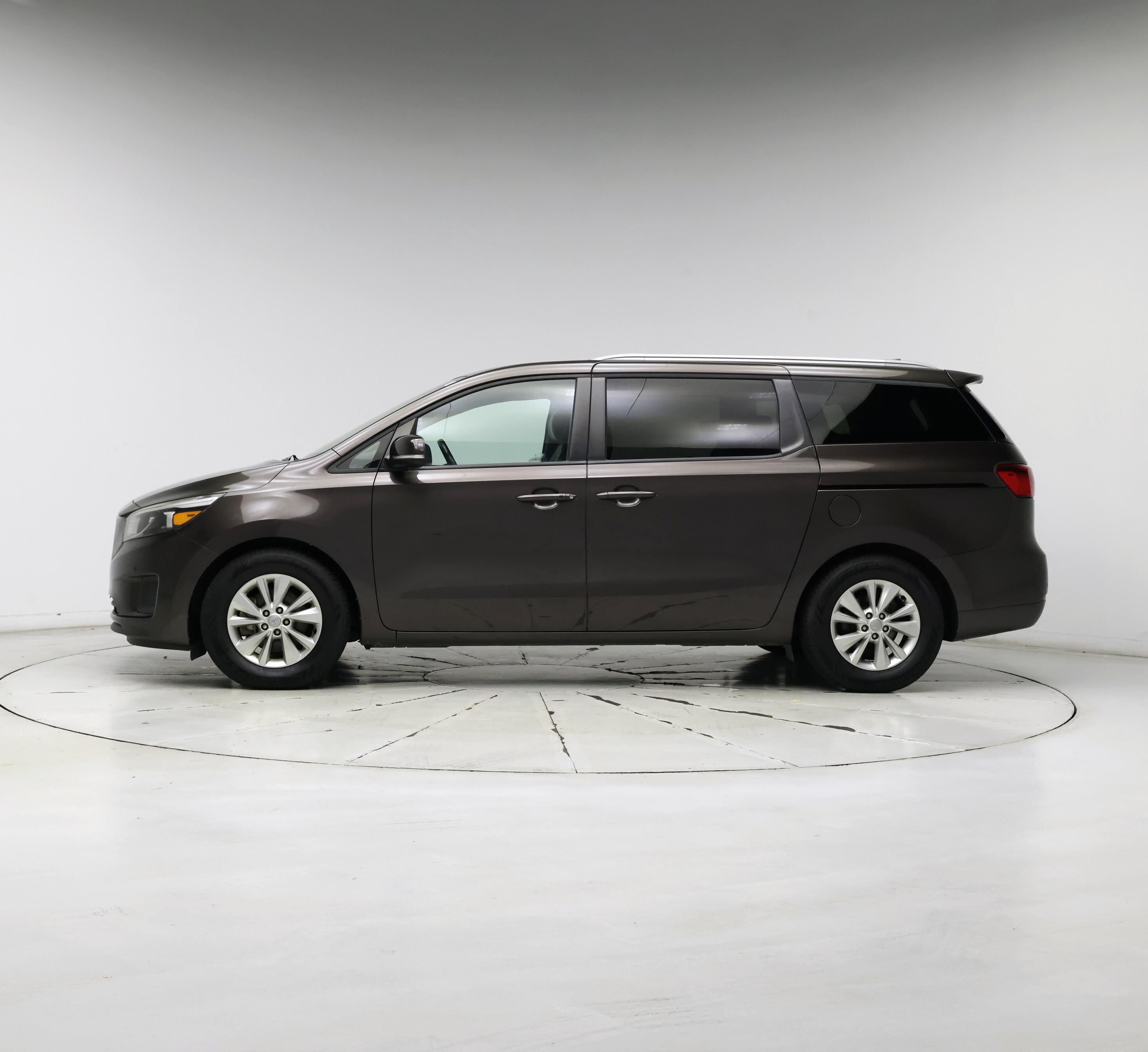 Thumbnail: 2017 Kia Sedona - 3