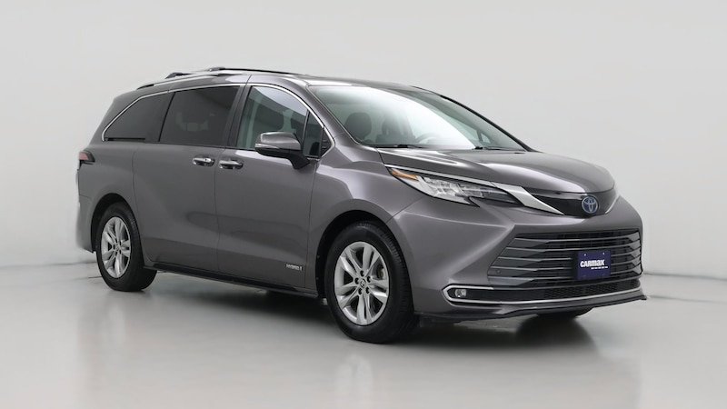 2021 Toyota Sienna Limited Hero Image