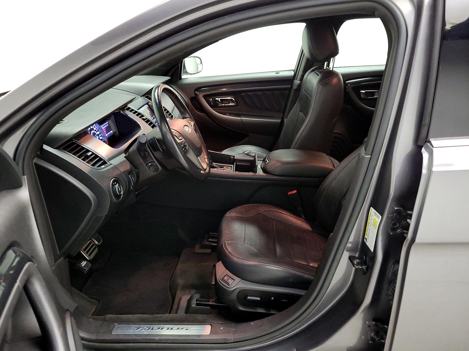 Thumbnail: 2014 Ford Taurus - 11