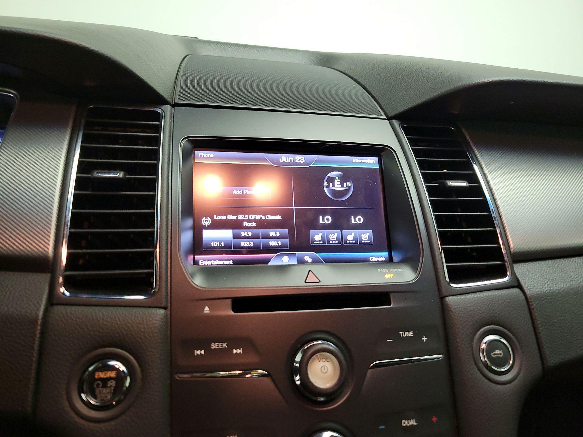 Thumbnail: 2014 Ford Taurus - 15