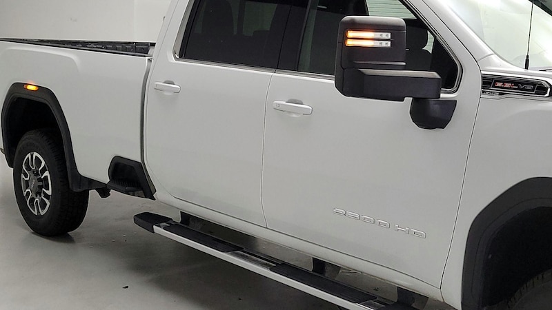 2022 GMC Sierra 2500 SLE Hero Image