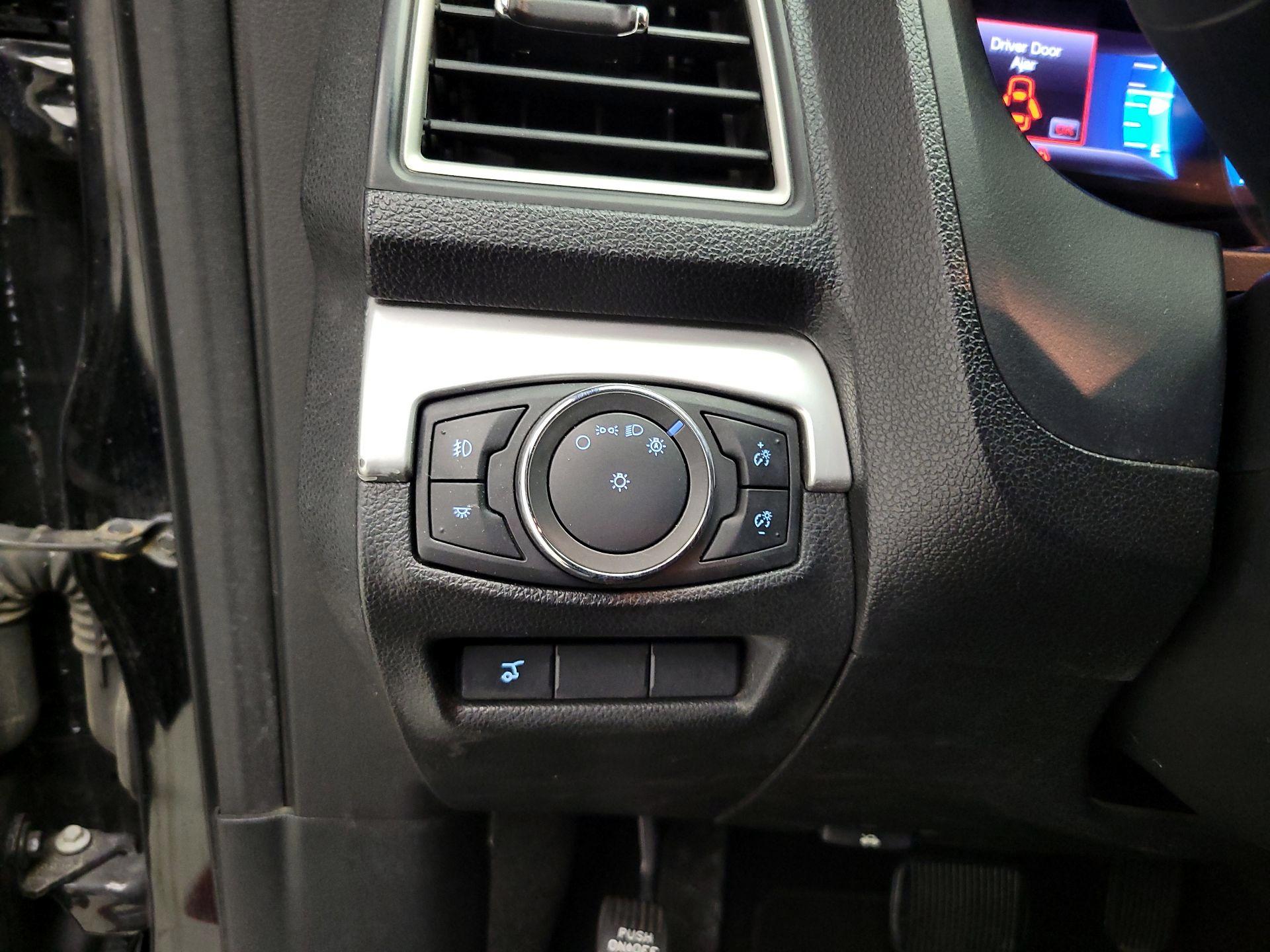 Thumbnail: 2017 Ford Explorer - 13