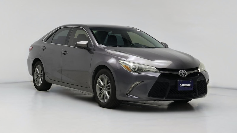 2016 Toyota Camry SE Hero Image