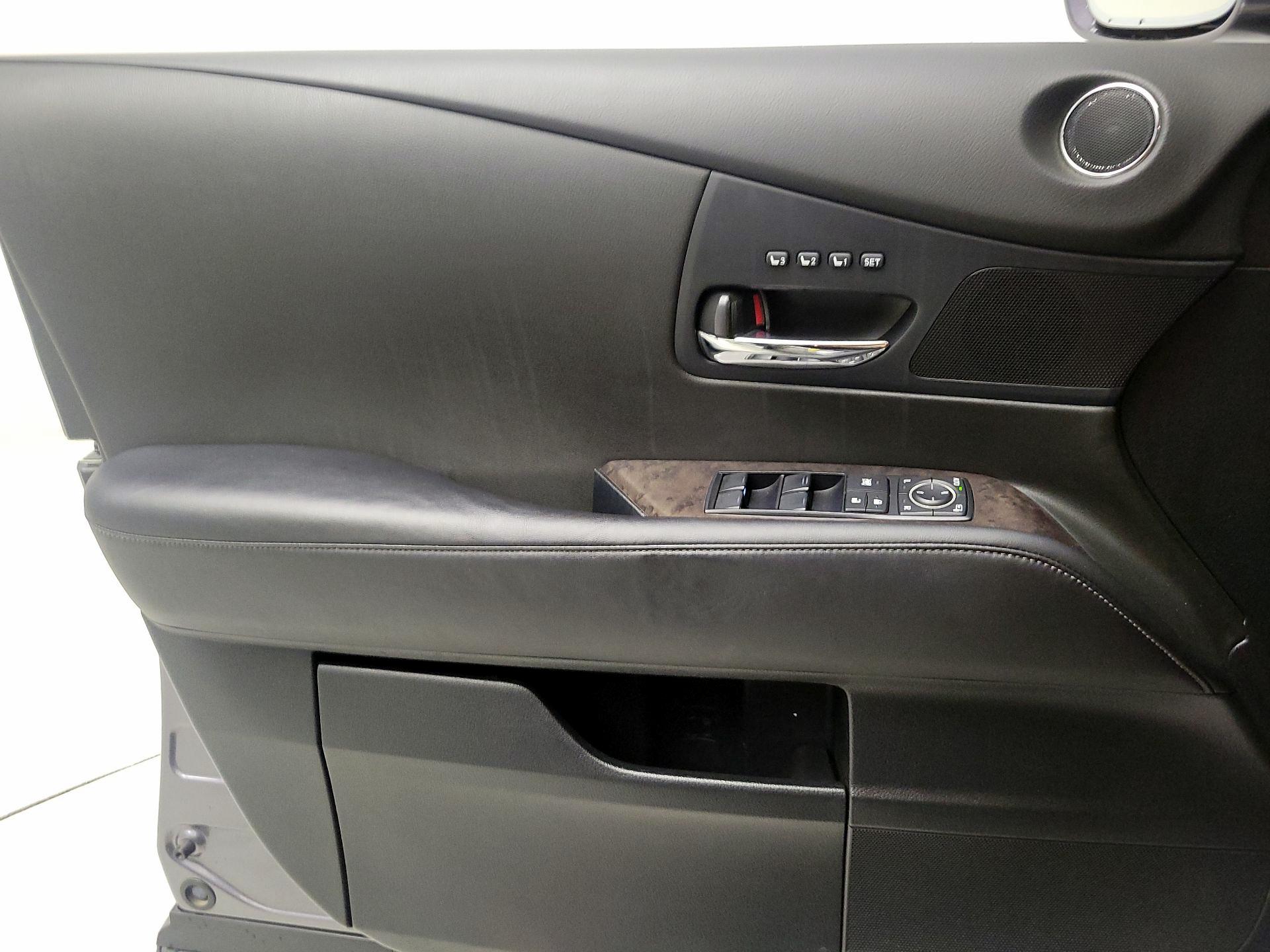 Thumbnail: 2015 Lexus RX - 12