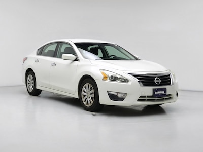 White 2014 Nissan Altima S