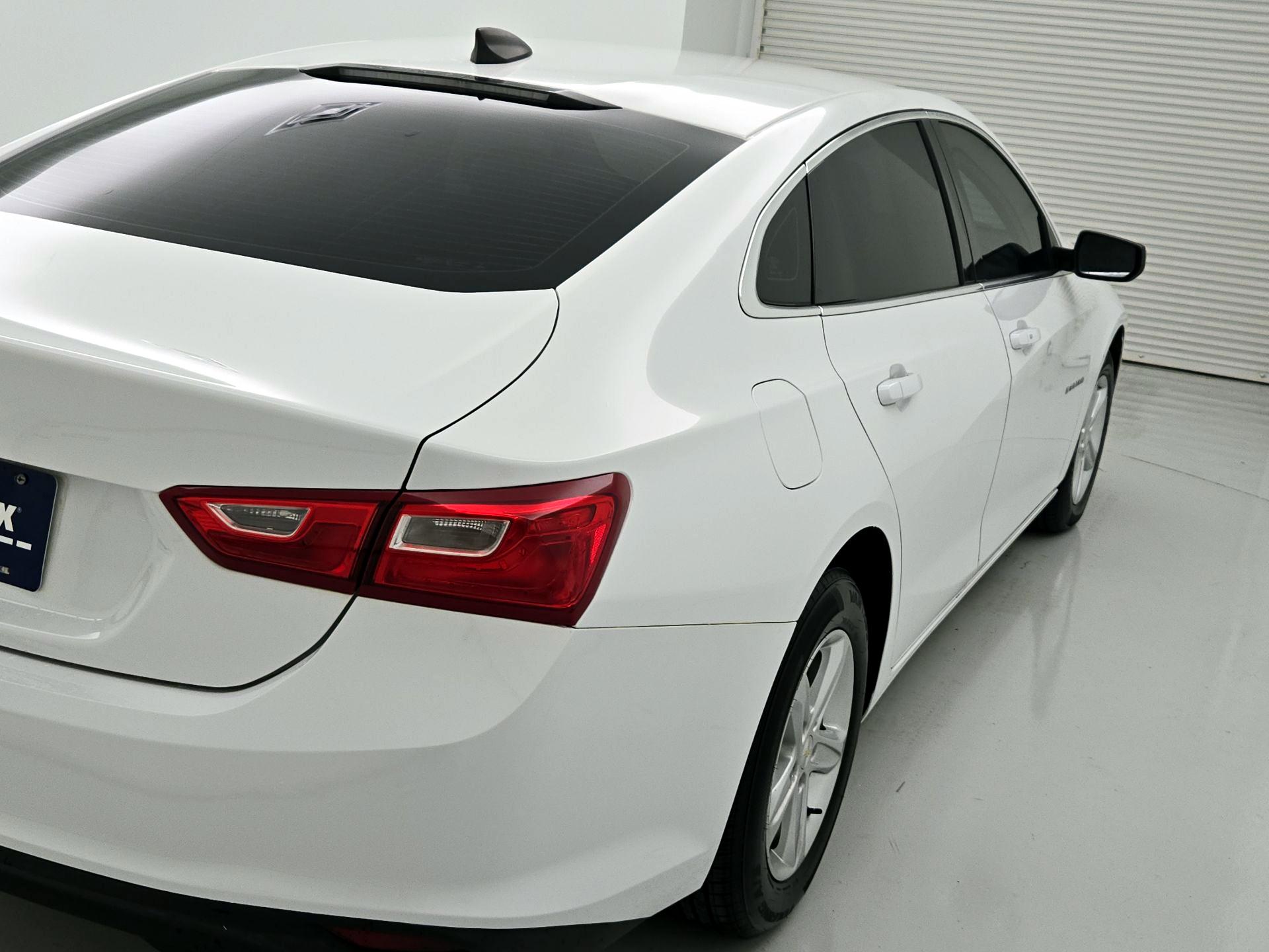 Thumbnail: 2020 Chevrolet Malibu - 5
