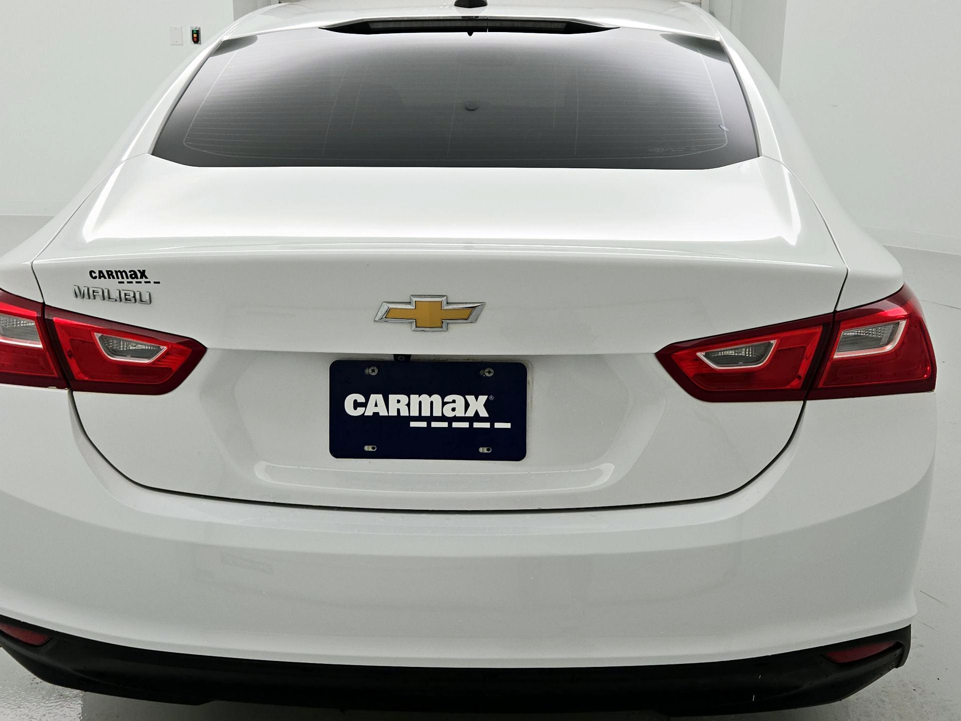 Thumbnail: 2020 Chevrolet Malibu - 6