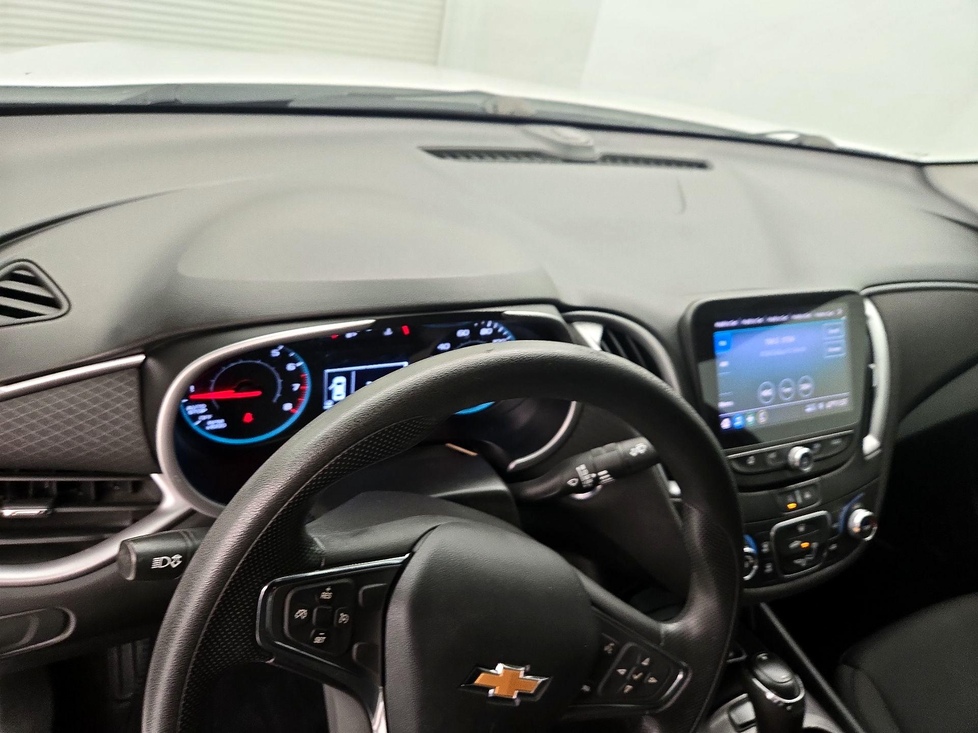 Thumbnail: 2020 Chevrolet Malibu - 8