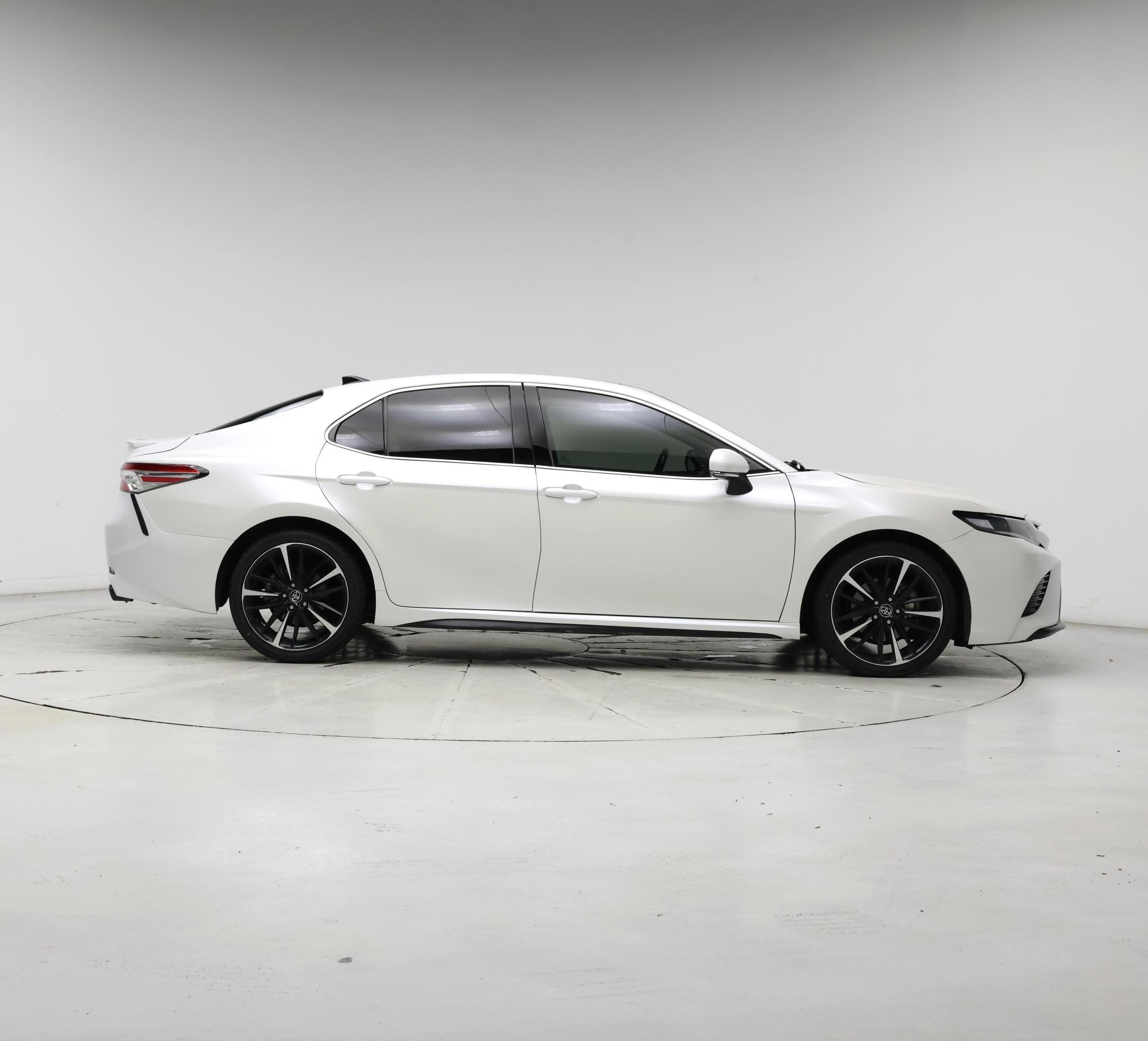 Thumbnail: 2020 Toyota Camry - 7