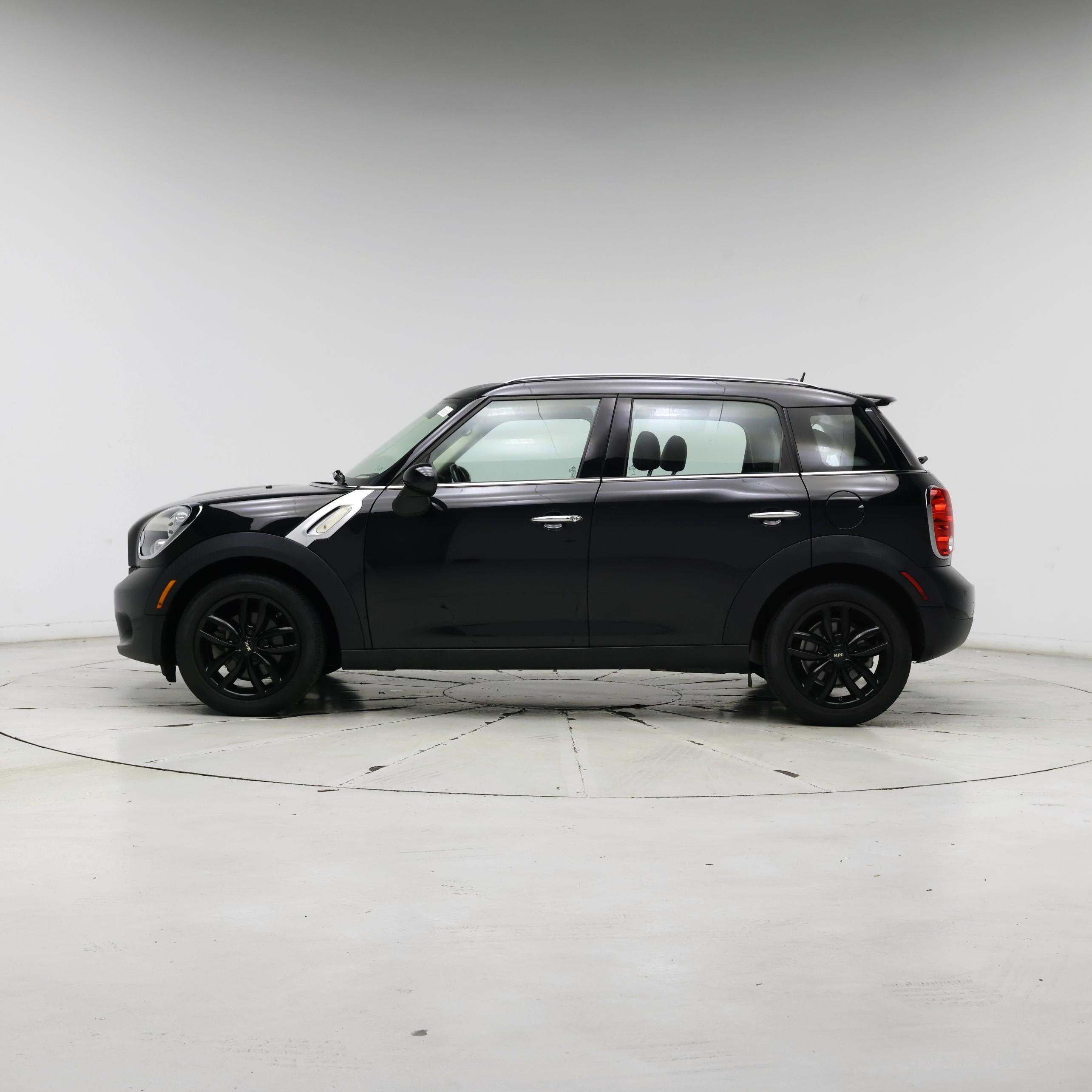 Thumbnail: 2015 MINI Cooper Countryman - 3