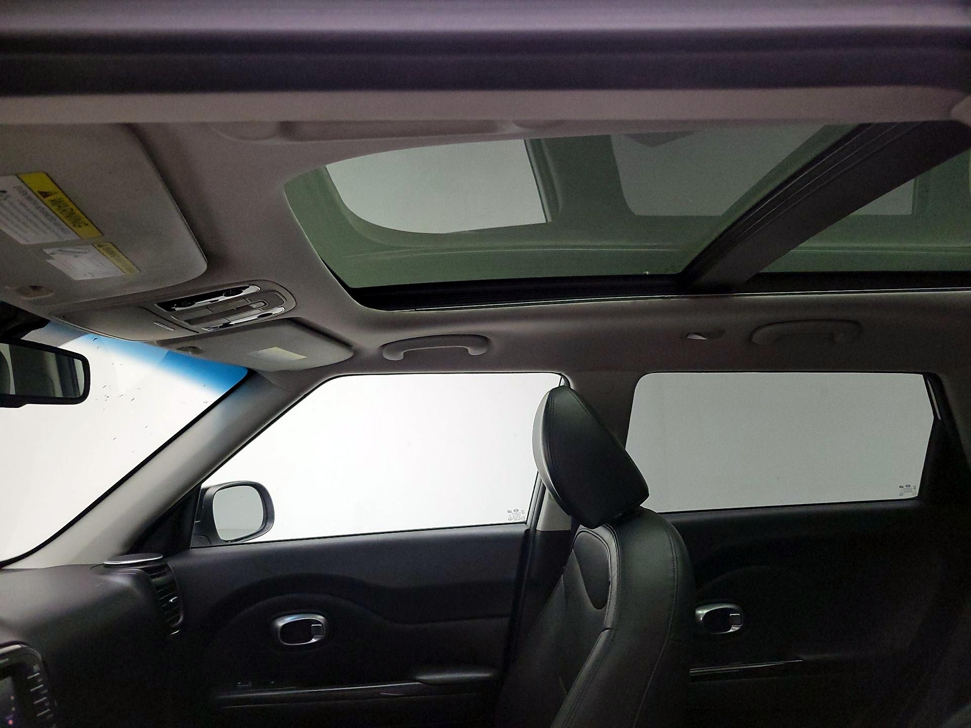 Thumbnail: 2016 Kia Soul - 19