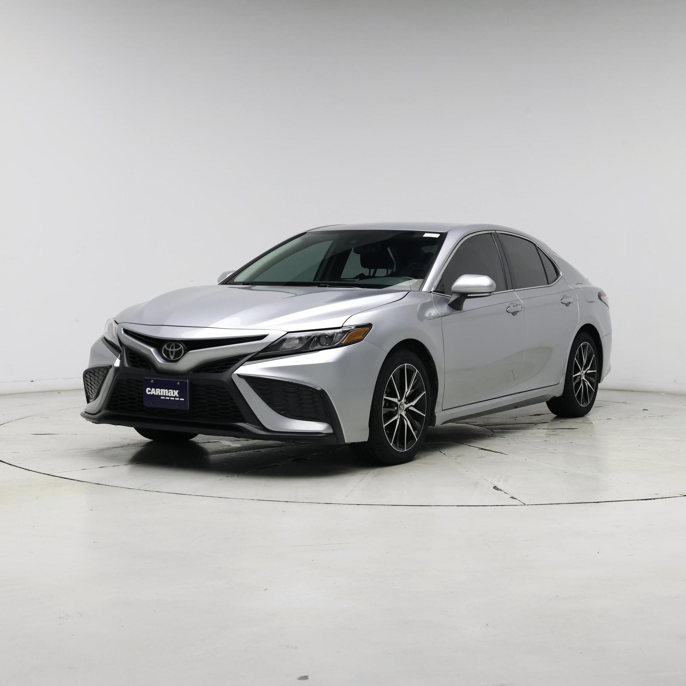 Thumbnail: 2023 Toyota Camry - 4