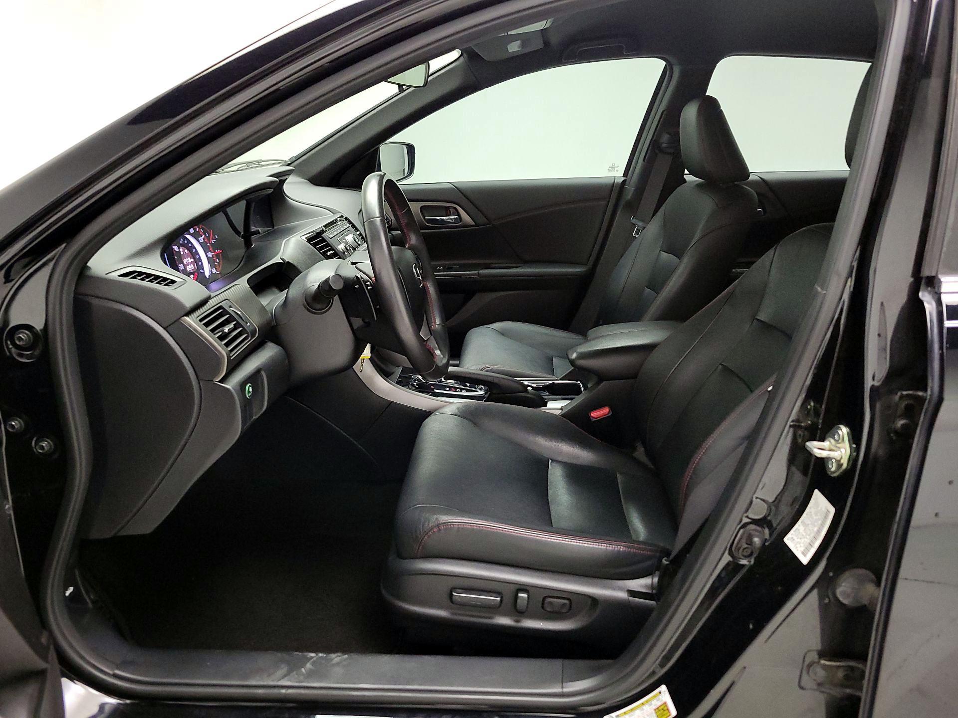 Thumbnail: 2017 Honda Accord - 11