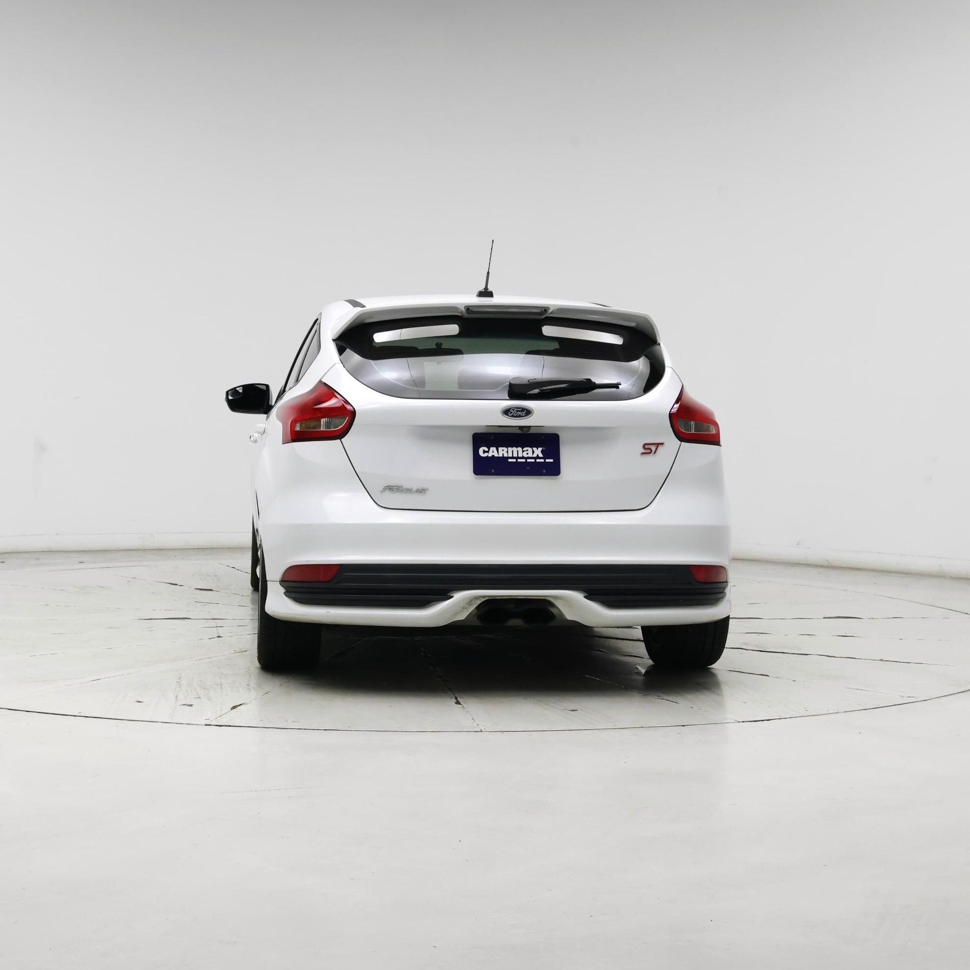 Thumbnail: 2017 Ford Focus - 6
