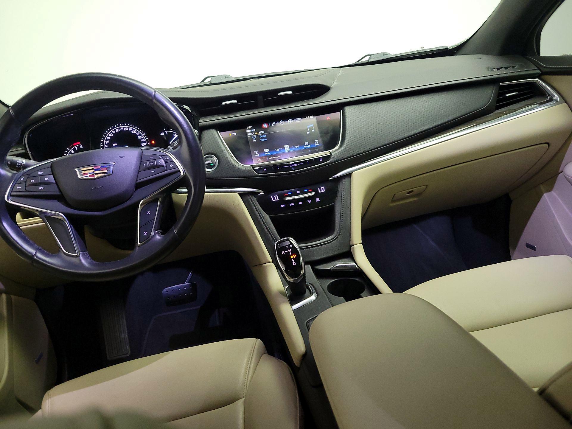 Thumbnail: 2018 Cadillac XT5 - 9