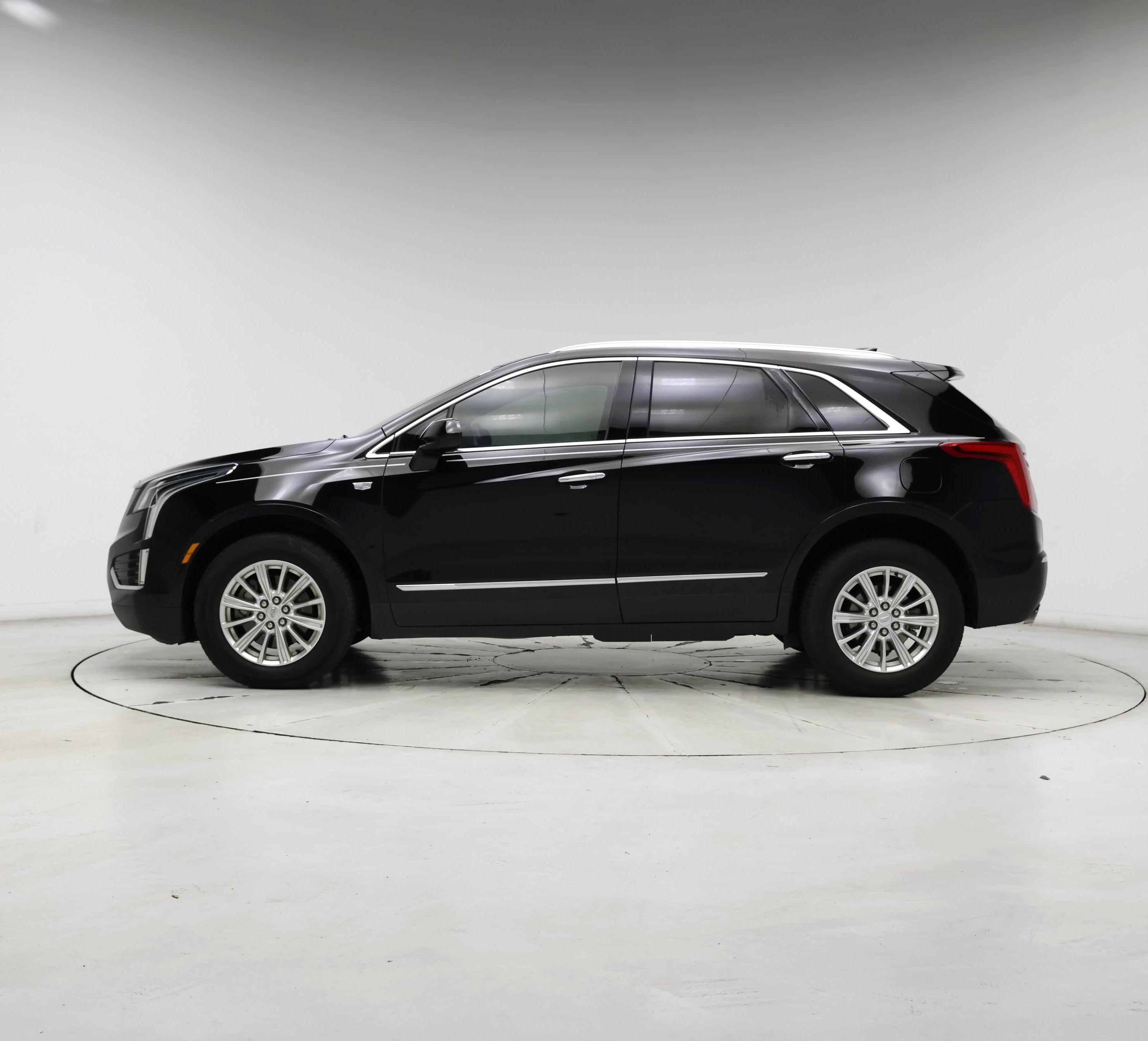 Thumbnail: 2018 Cadillac XT5 - 3