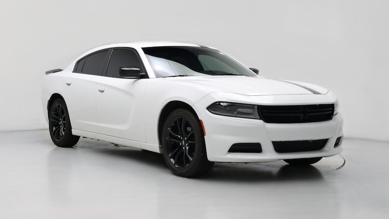 2018 Dodge Charger SXT Hero Image