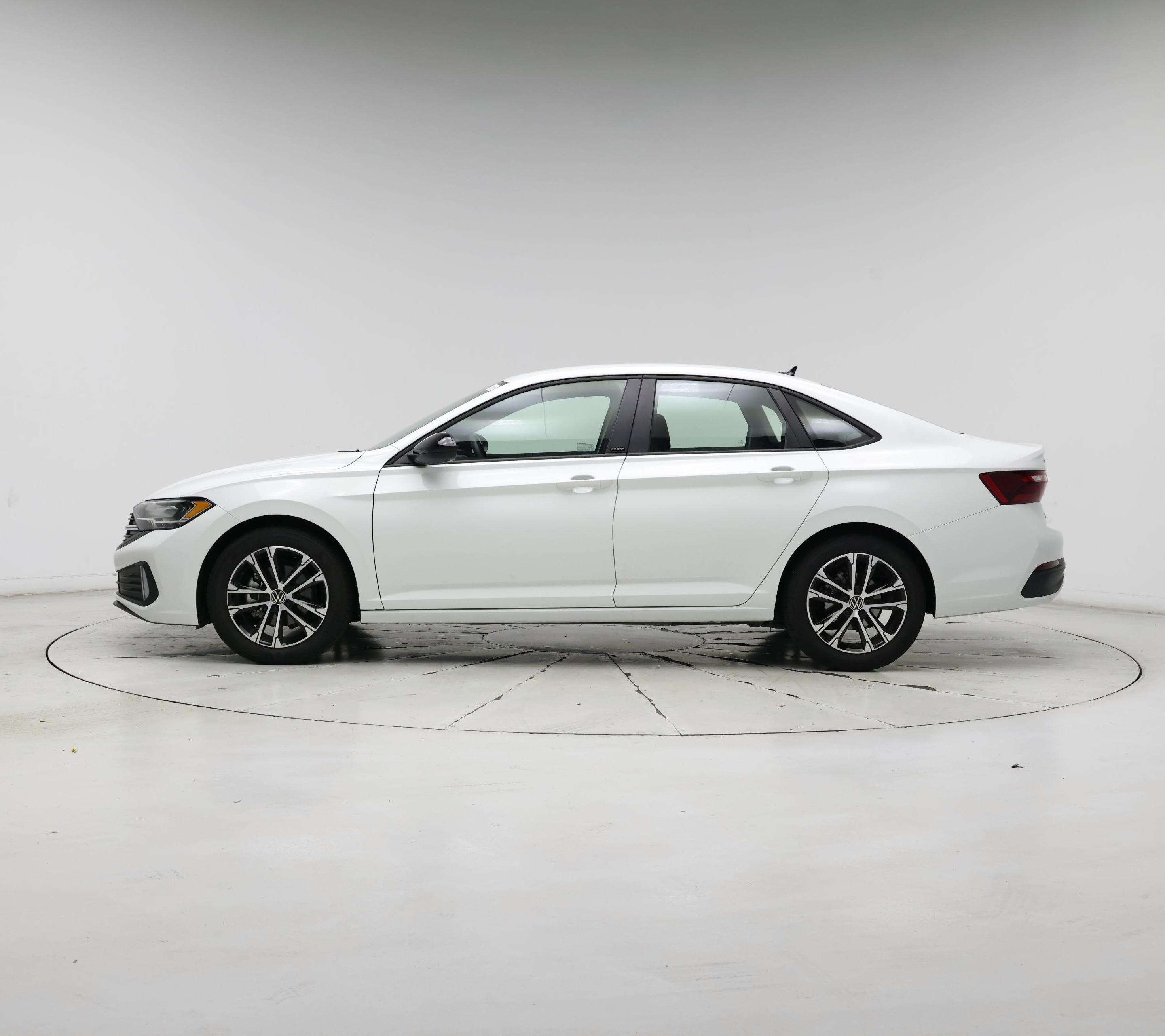Thumbnail: 2024 Volkswagen Jetta - 3