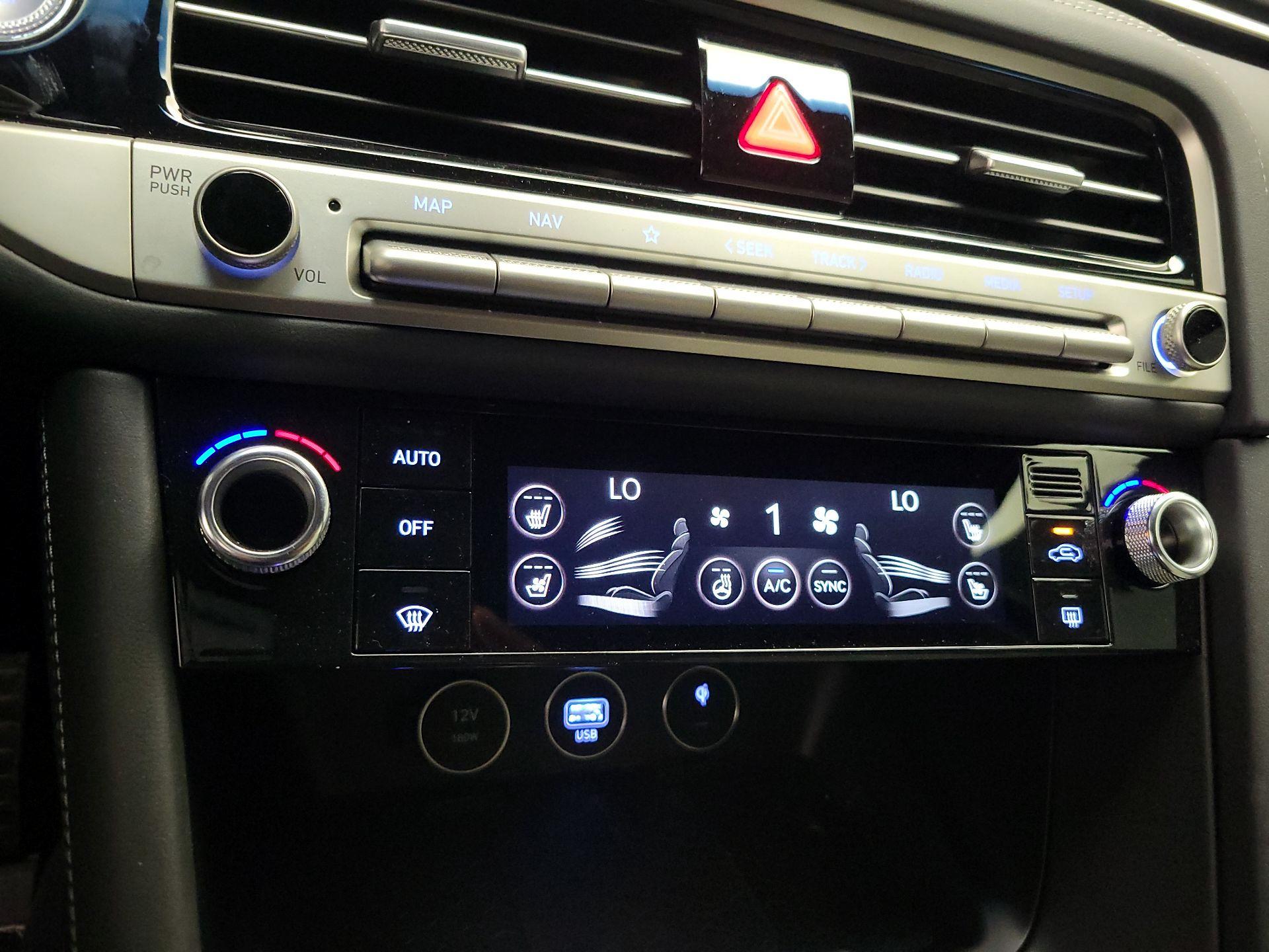 Thumbnail: 2025 Genesis G70 - 17