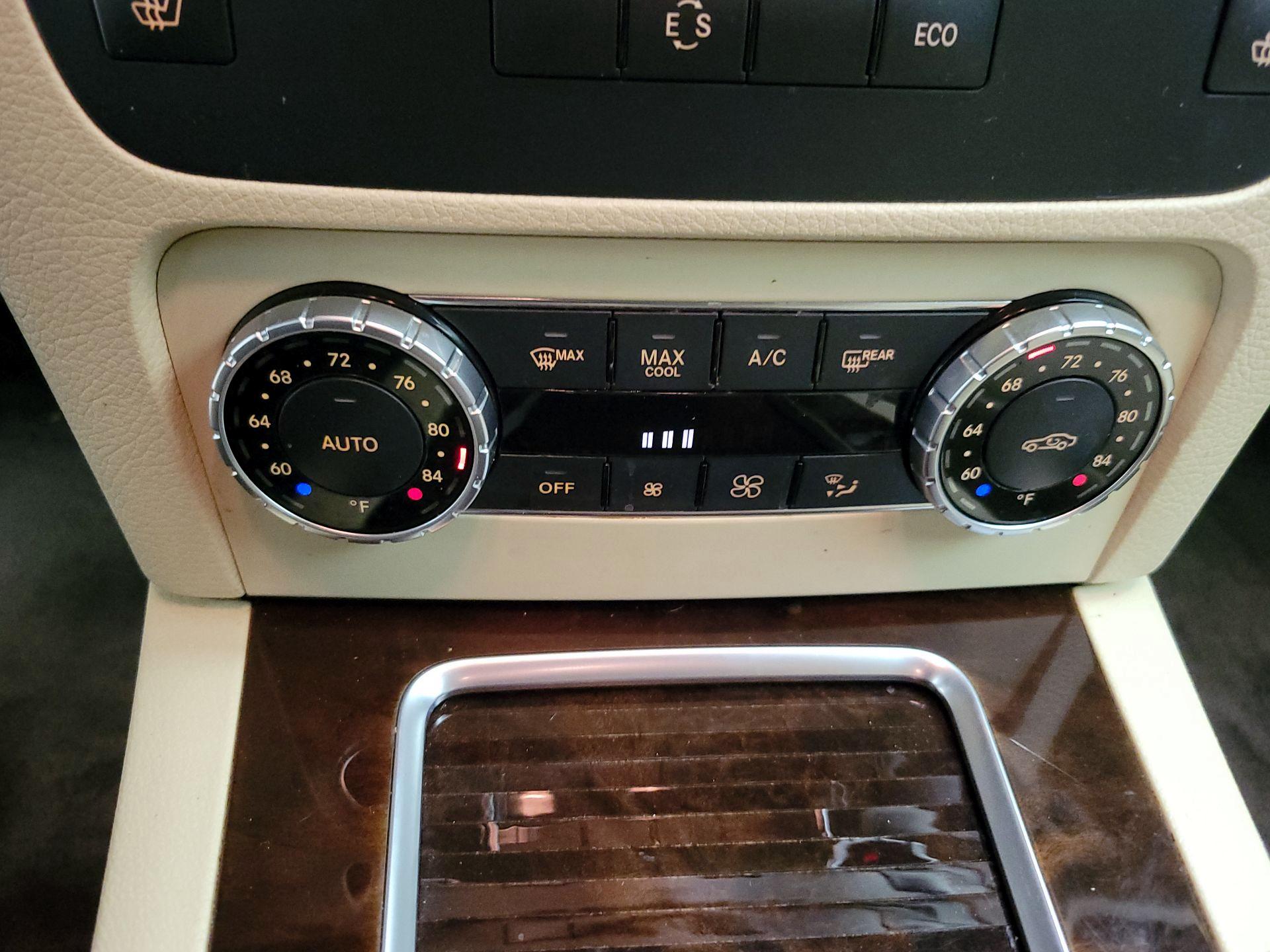 Thumbnail: 2014 Mercedes-Benz GLK - 16