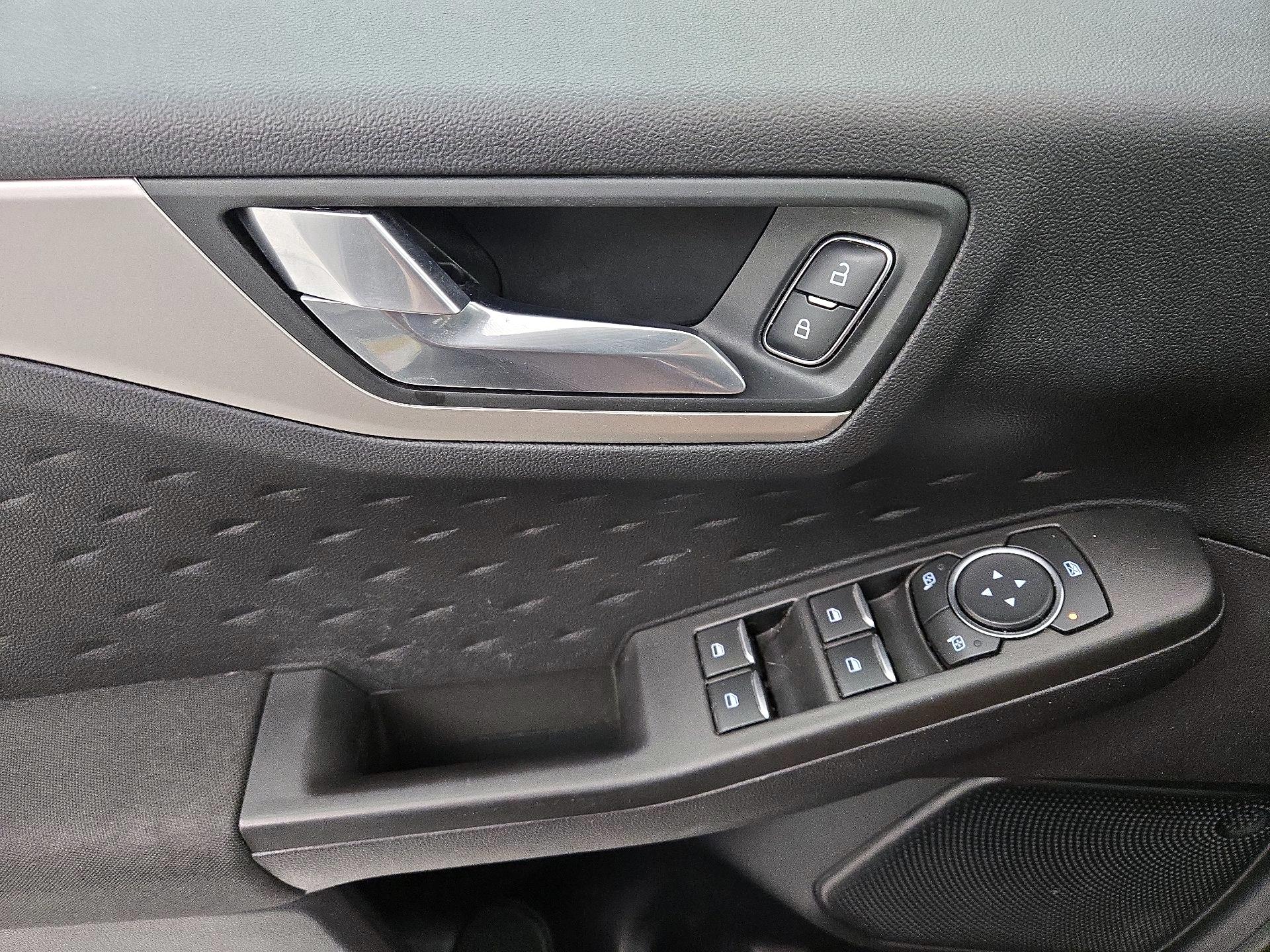 Thumbnail: 2020 Ford Escape - 12