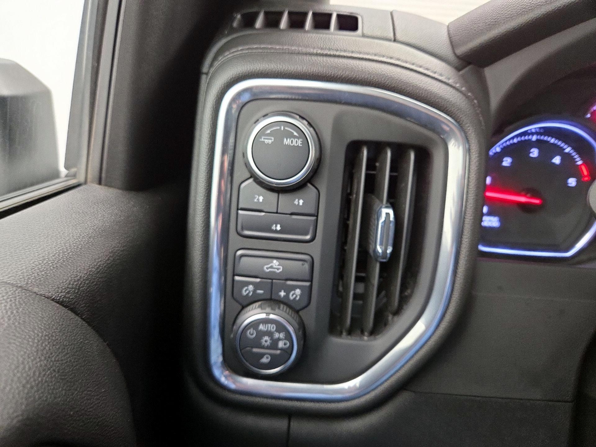 Thumbnail: 2023 Chevrolet Silverado 2500 - 13
