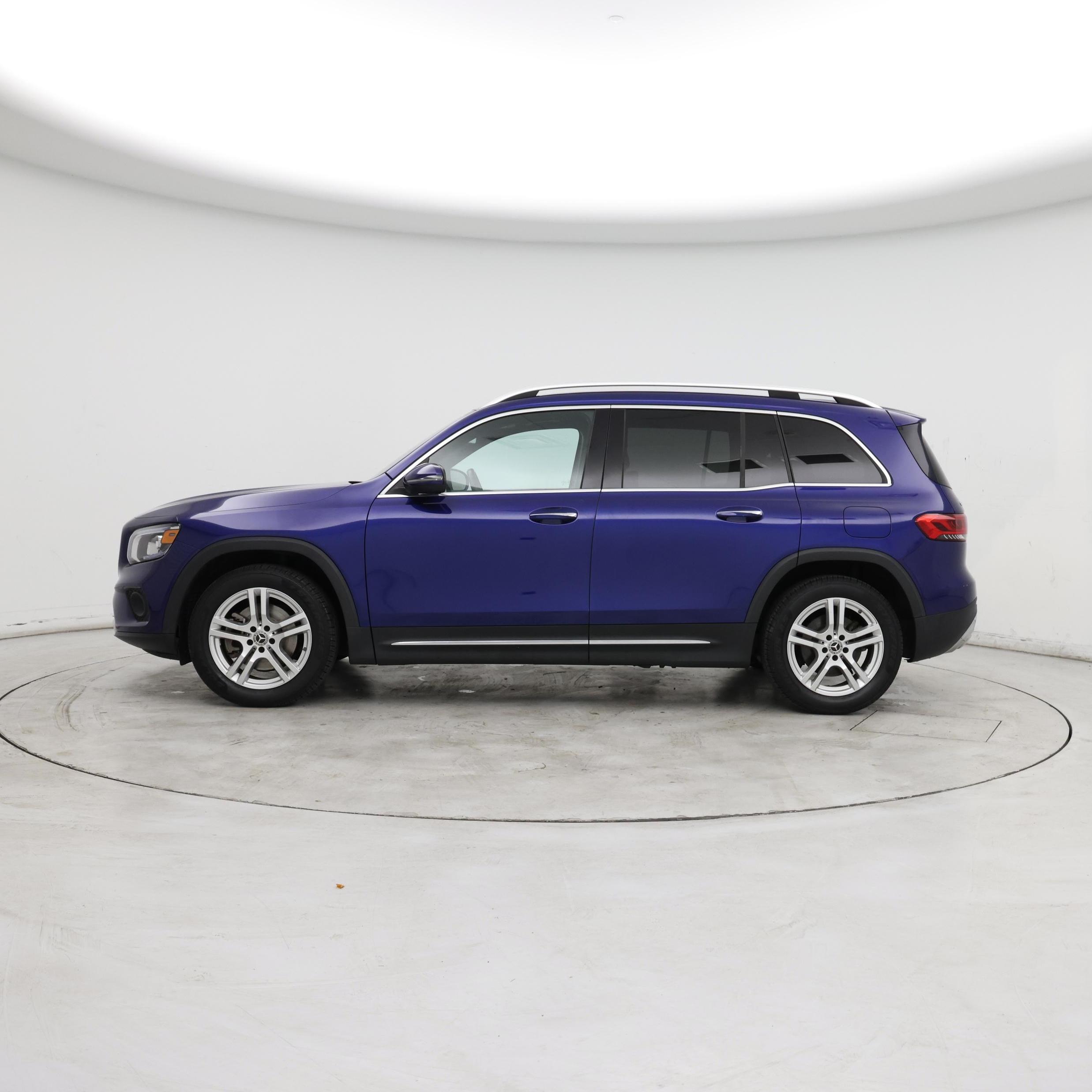 Thumbnail: 2021 Mercedes-Benz GLB - 3