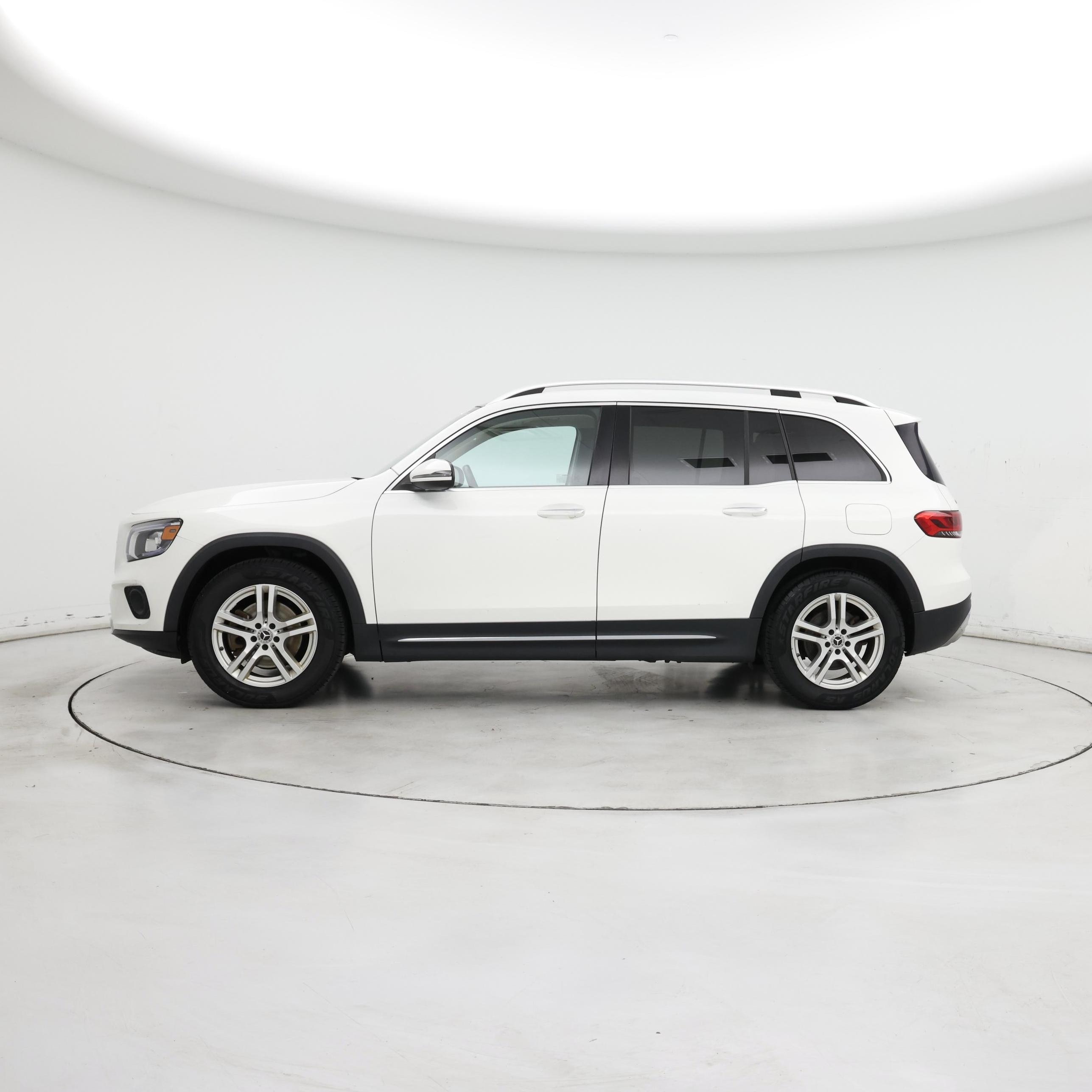 Thumbnail: 2021 Mercedes-Benz GLB - 3