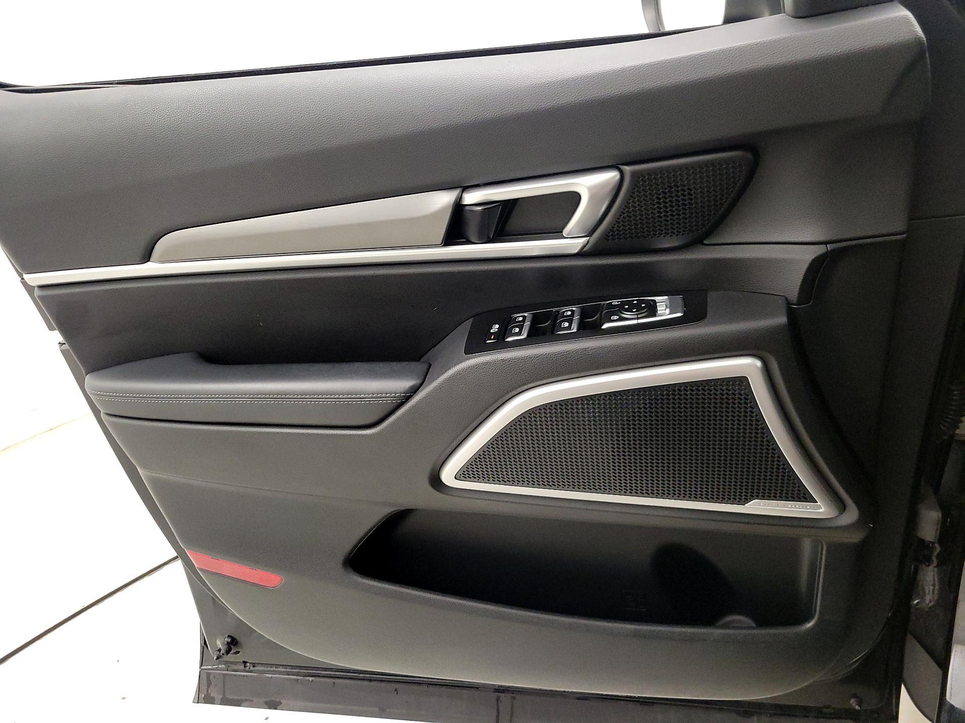 Thumbnail: 2022 Kia Telluride - 12
