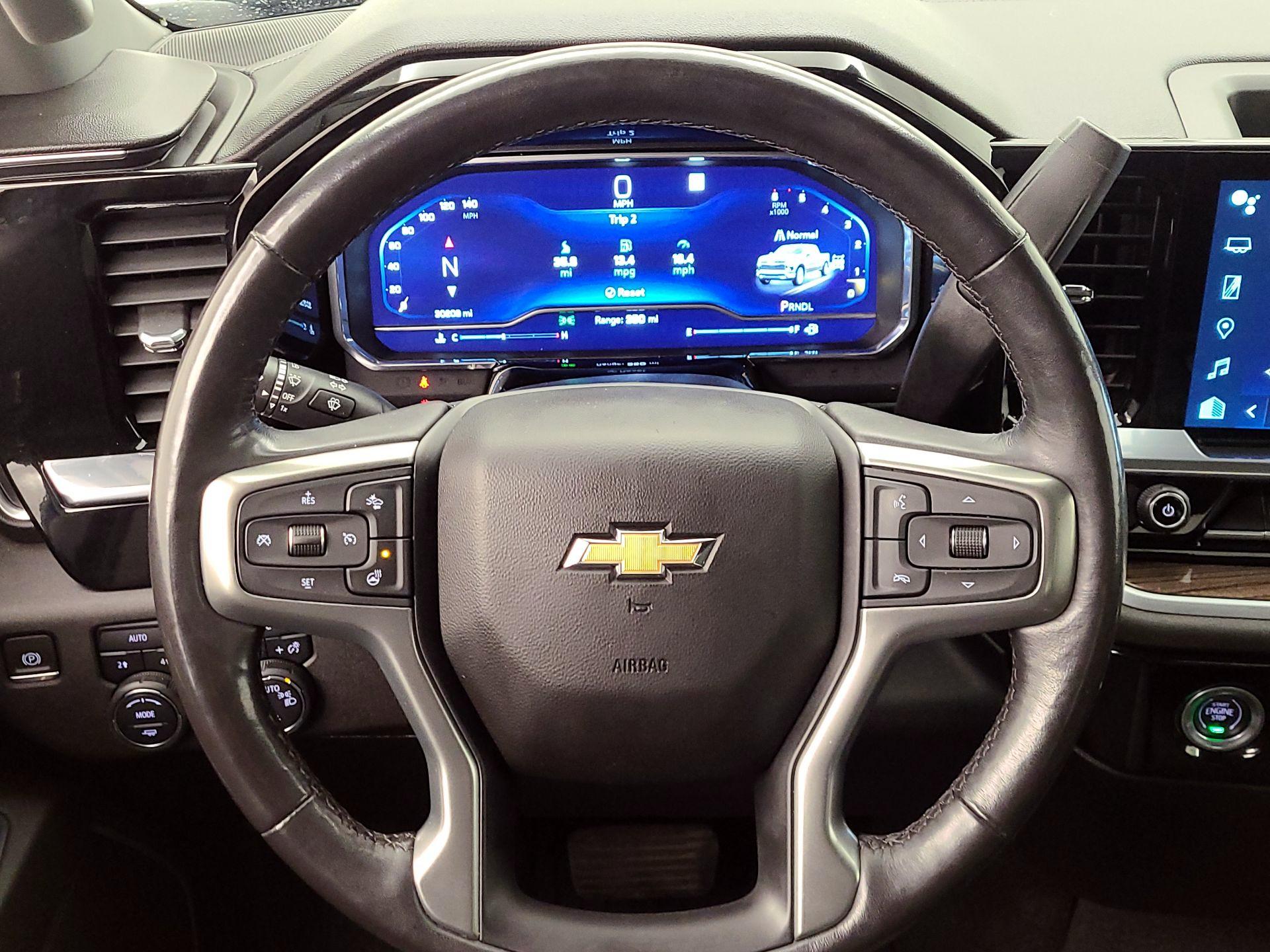 Thumbnail: 2022 Chevrolet Silverado 1500 - 10