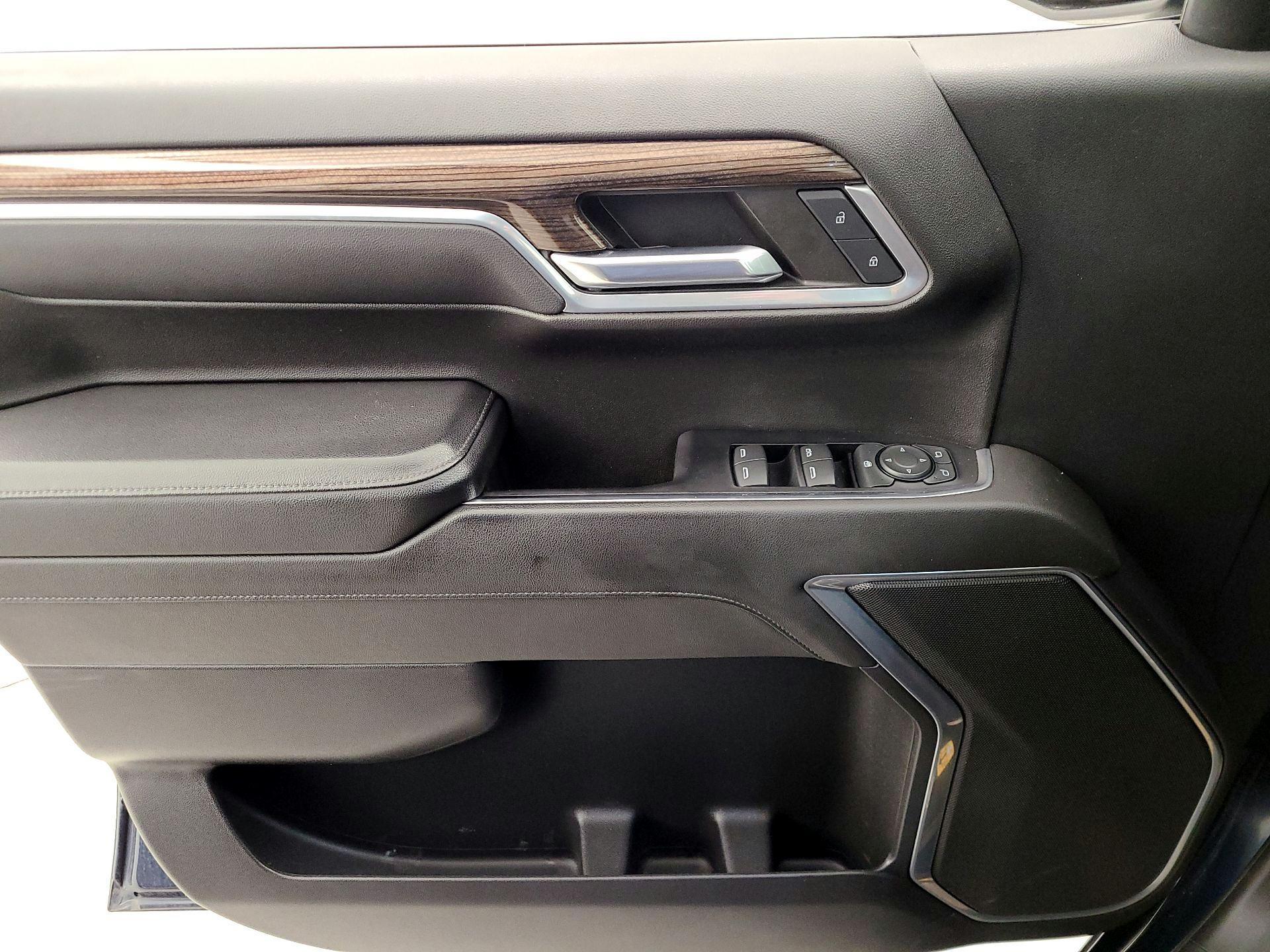 Thumbnail: 2022 Chevrolet Silverado 1500 - 12