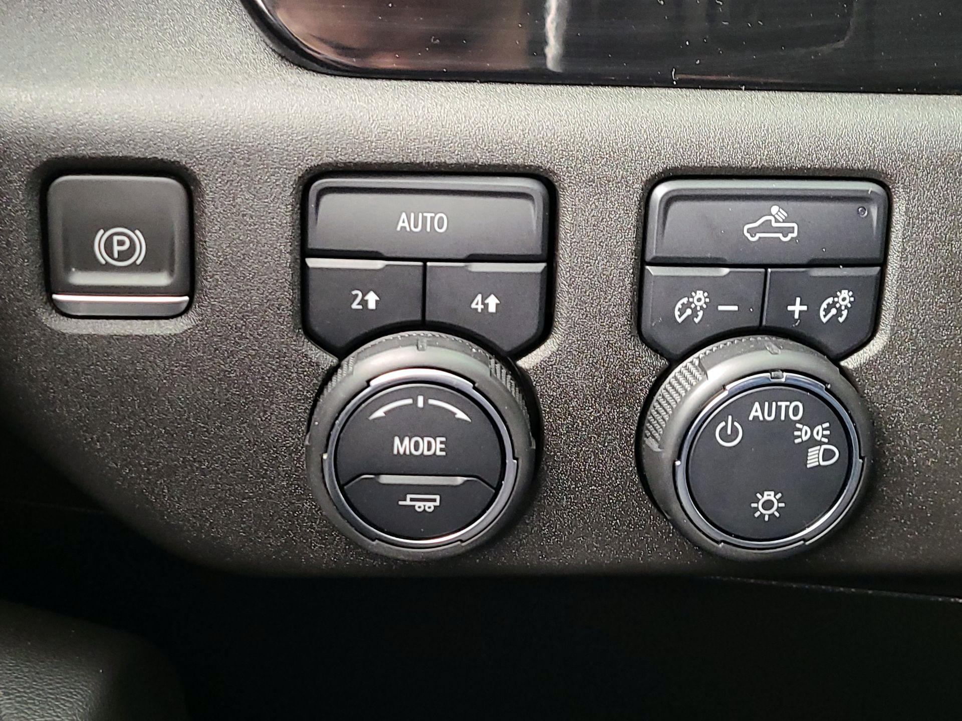 Thumbnail: 2022 Chevrolet Silverado 1500 - 13