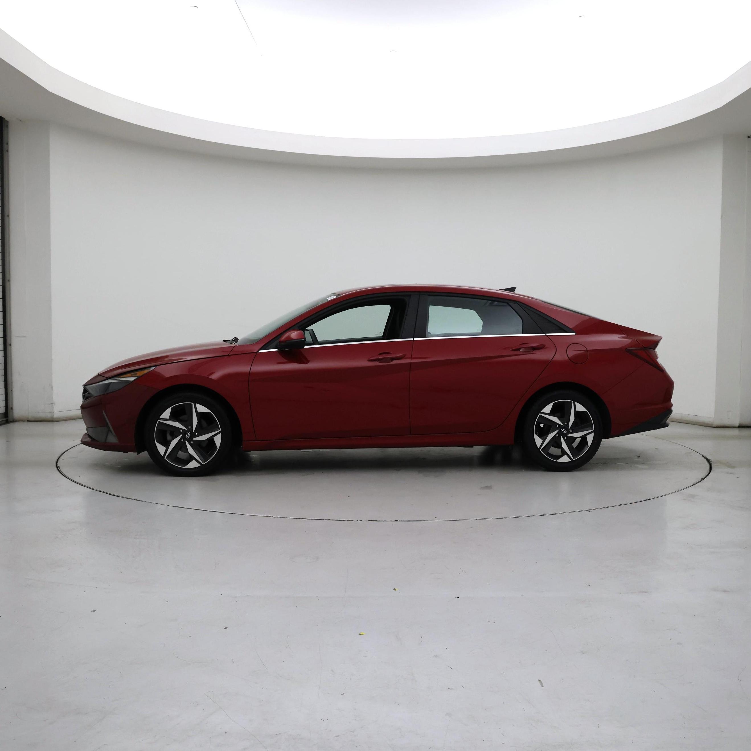 Thumbnail: 2022 Hyundai Elantra - 3
