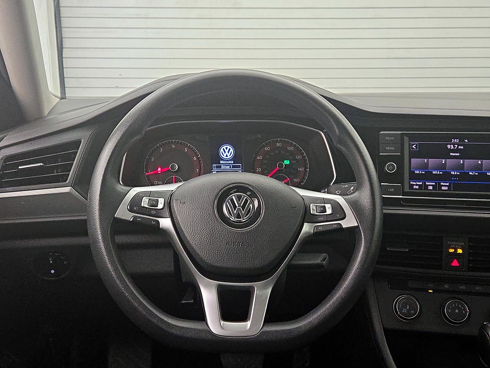 Thumbnail: 2019 Volkswagen Jetta - 10