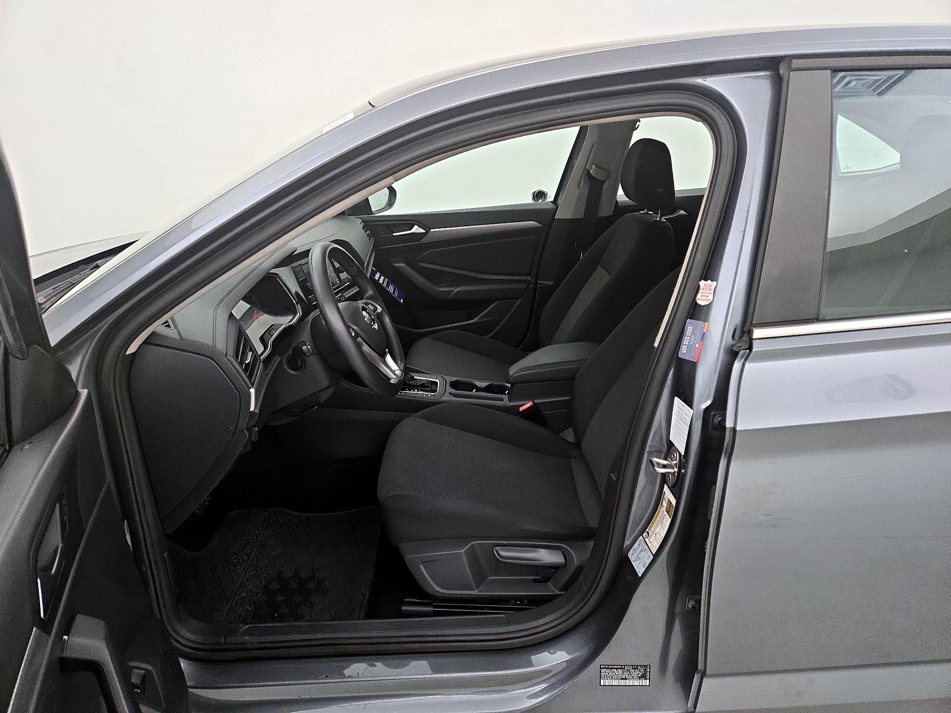 Thumbnail: 2019 Volkswagen Jetta - 11