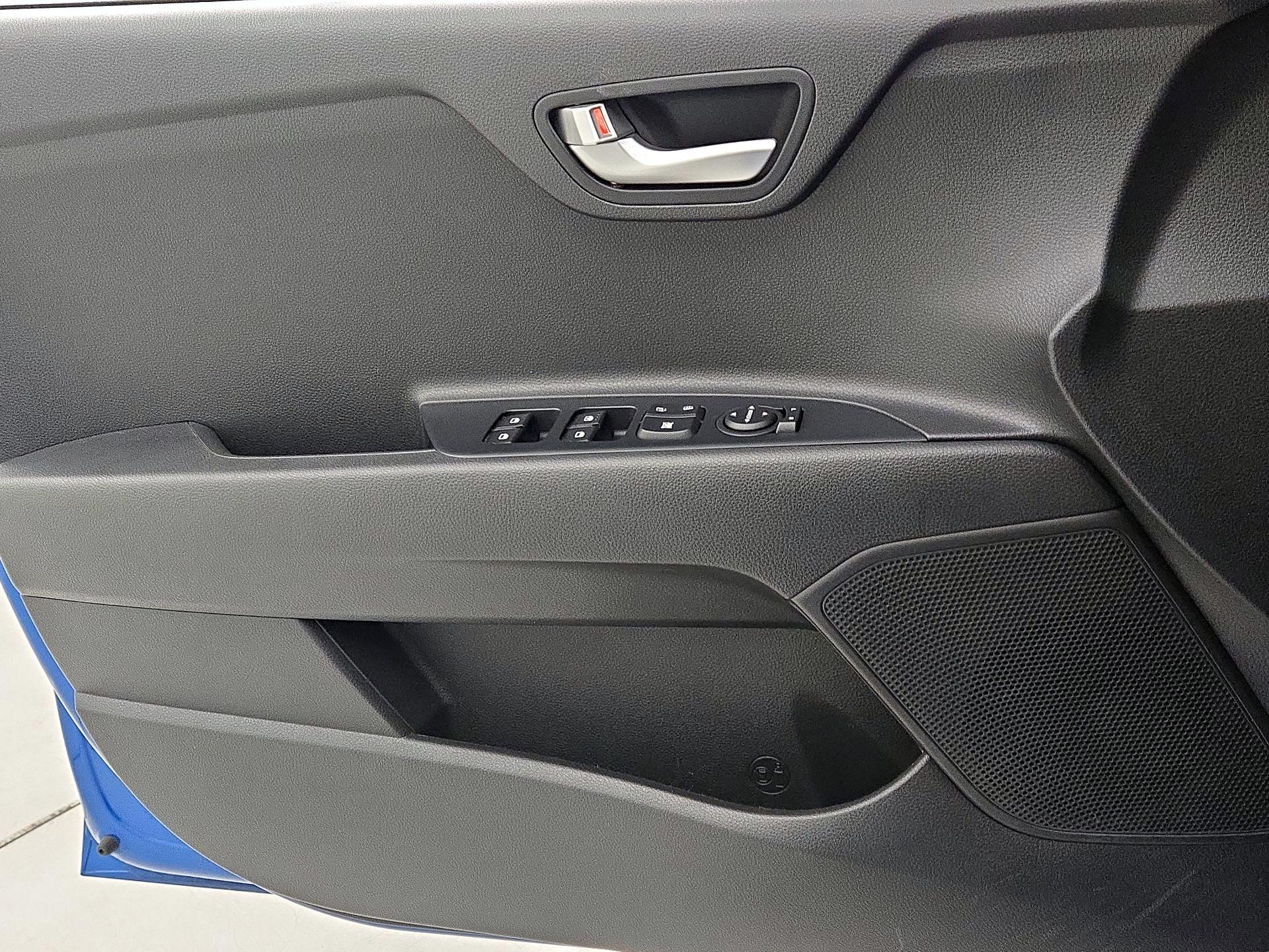 Thumbnail: 2022 Kia Rio5 - 12