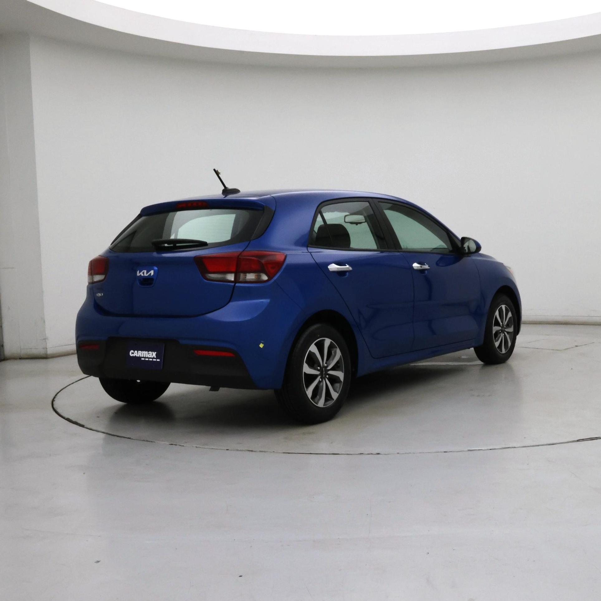 Thumbnail: 2022 Kia Rio5 - 8